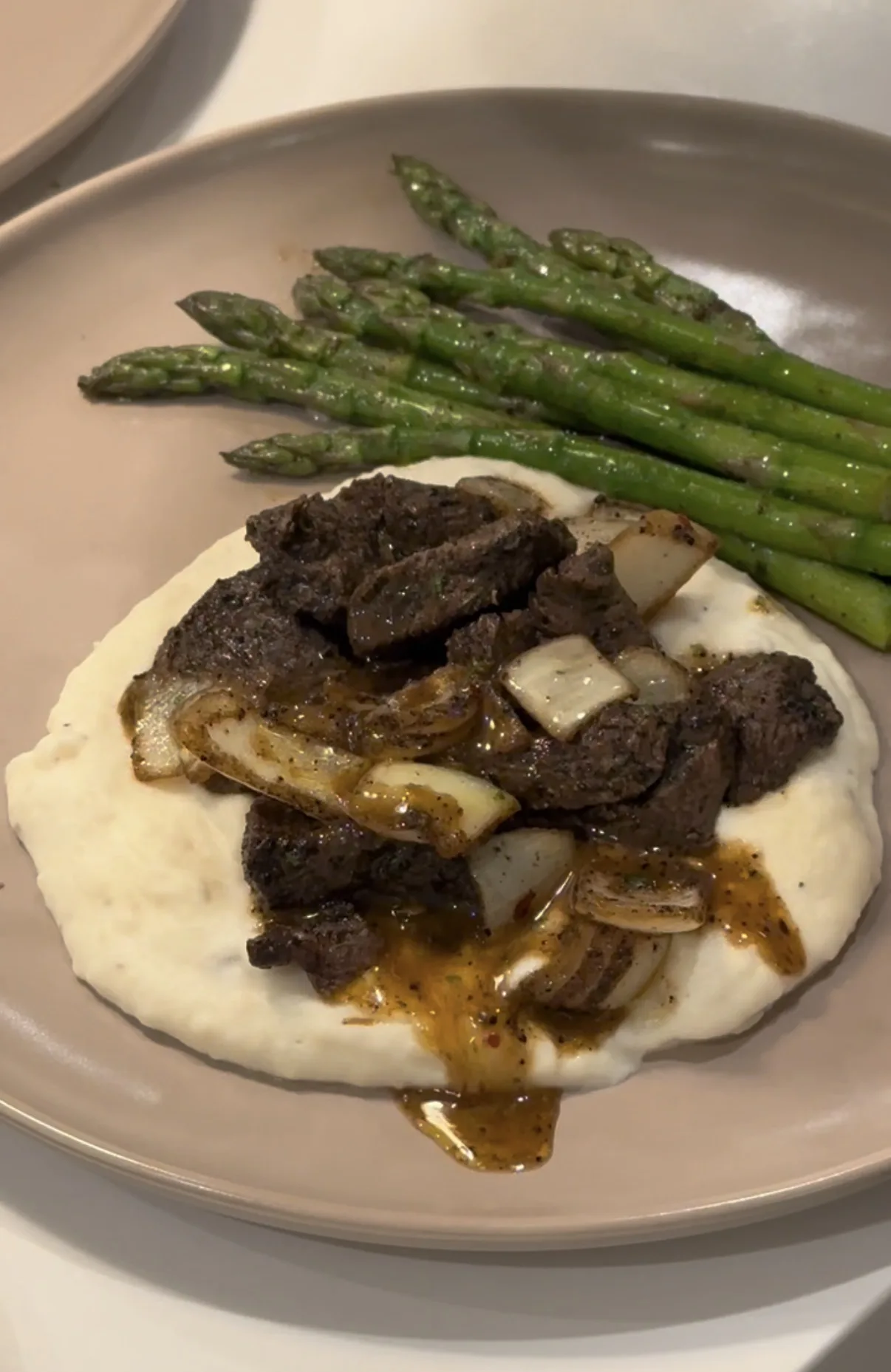 easy-air-fryer-steak-bites-and-asaparagus