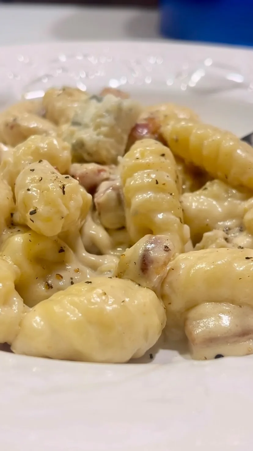 creamy-gorgonzola-gnocchi-with-pancetta