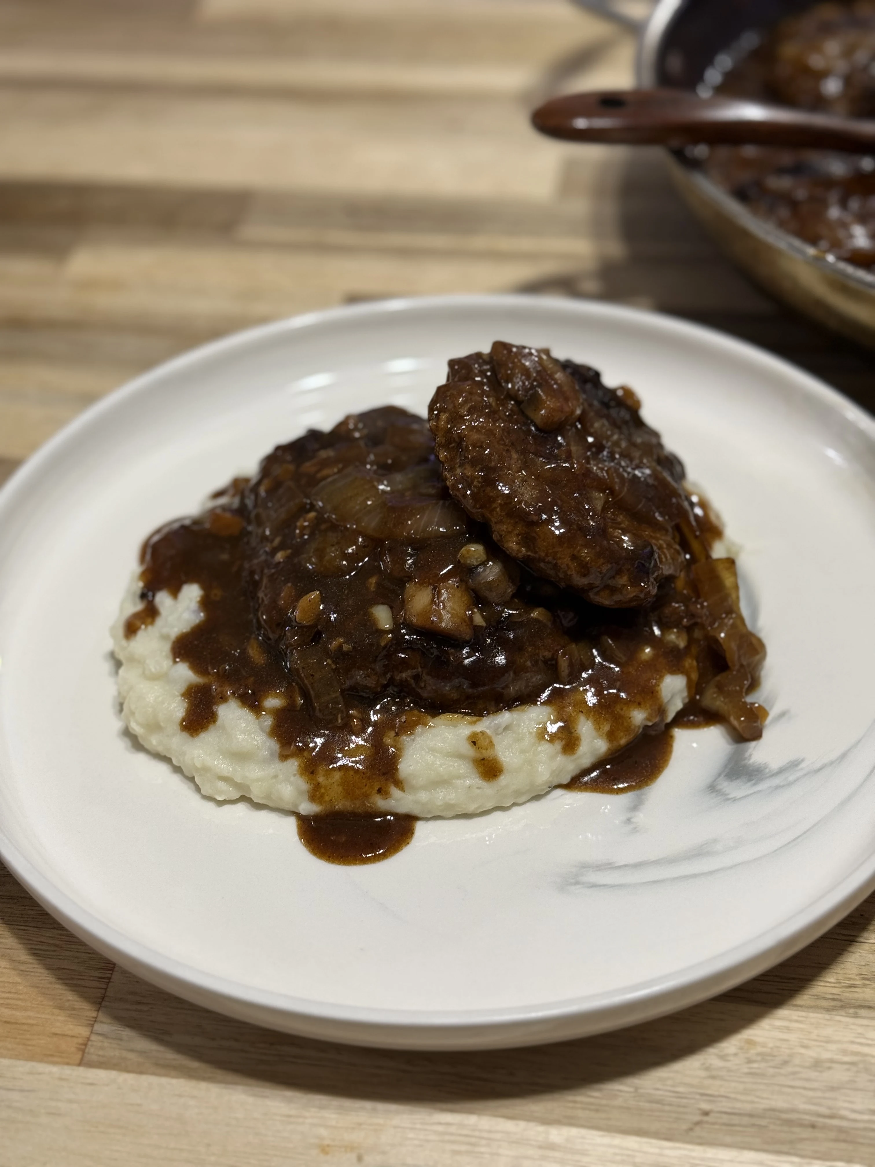 salisbury-steak-with-onion-gravy