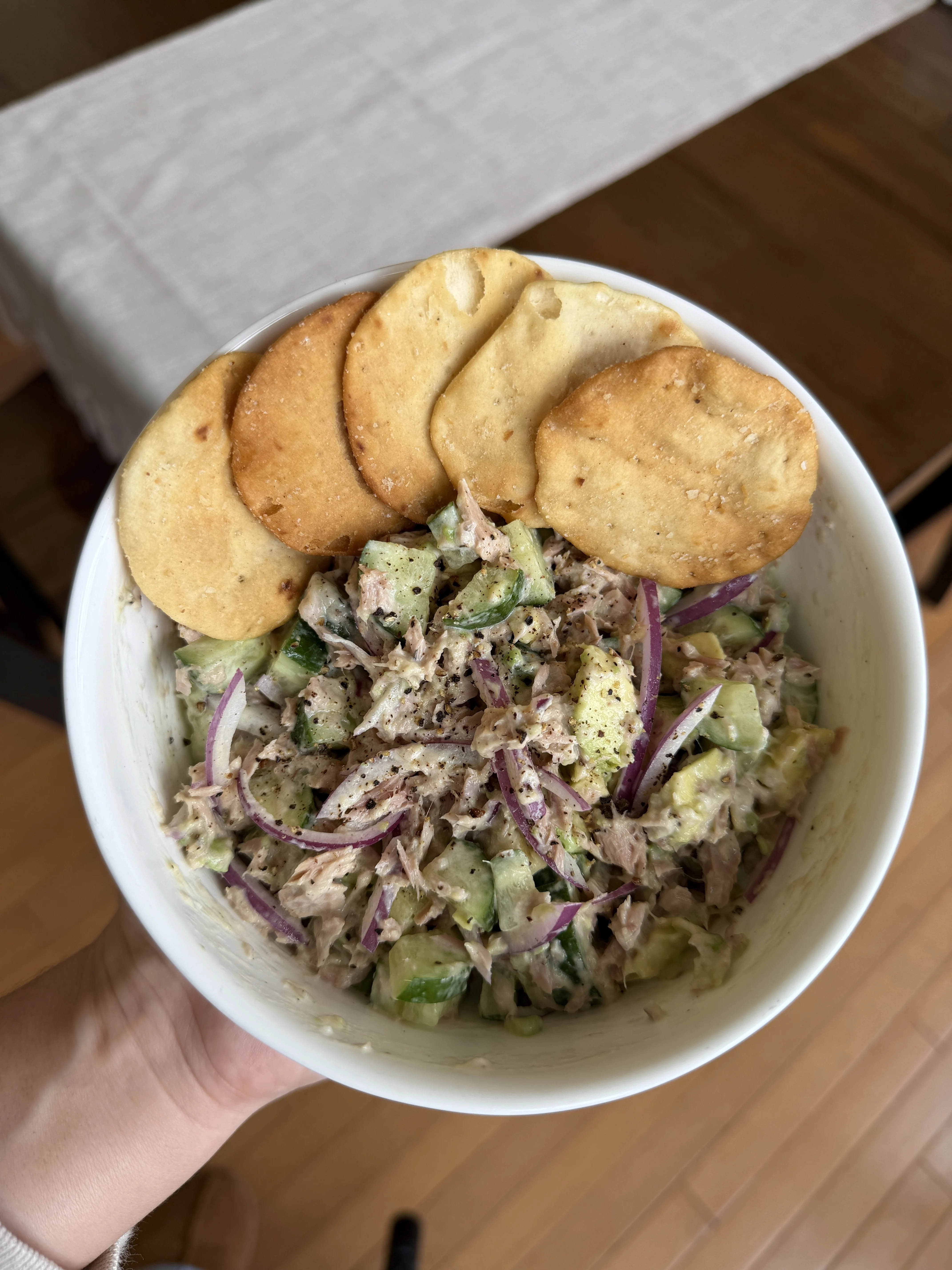 tuna-avocado-and-cucumber-salad-lunch-in-minutes!