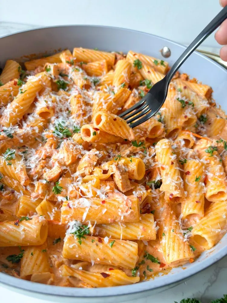 creamy-tomato-rigatoni-pasta
