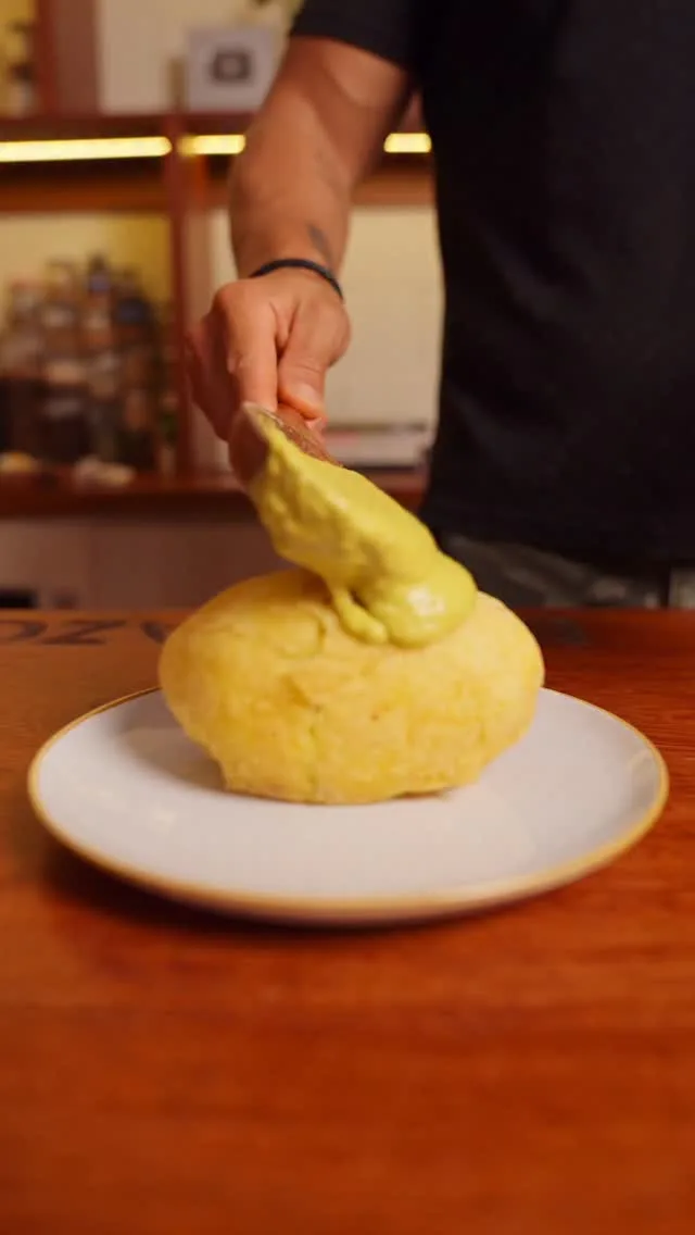 papa-rellena-"poder-carretillero"-"powerful-street-vendor-stuffed-potato"