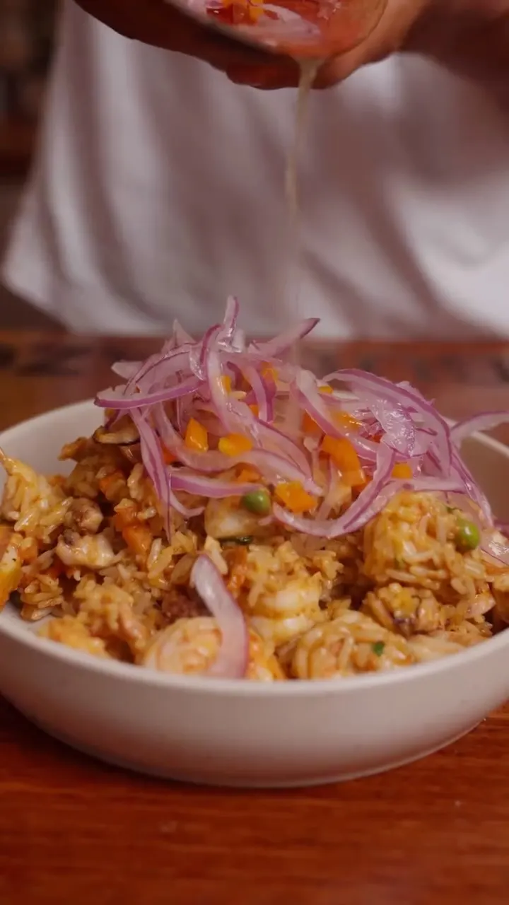 arroz-con-mariscos-criollo-y-cremoso-creole-and-creamy-seafood-rice