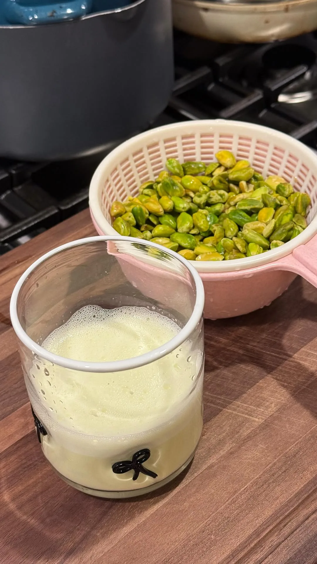 pistachio-milk