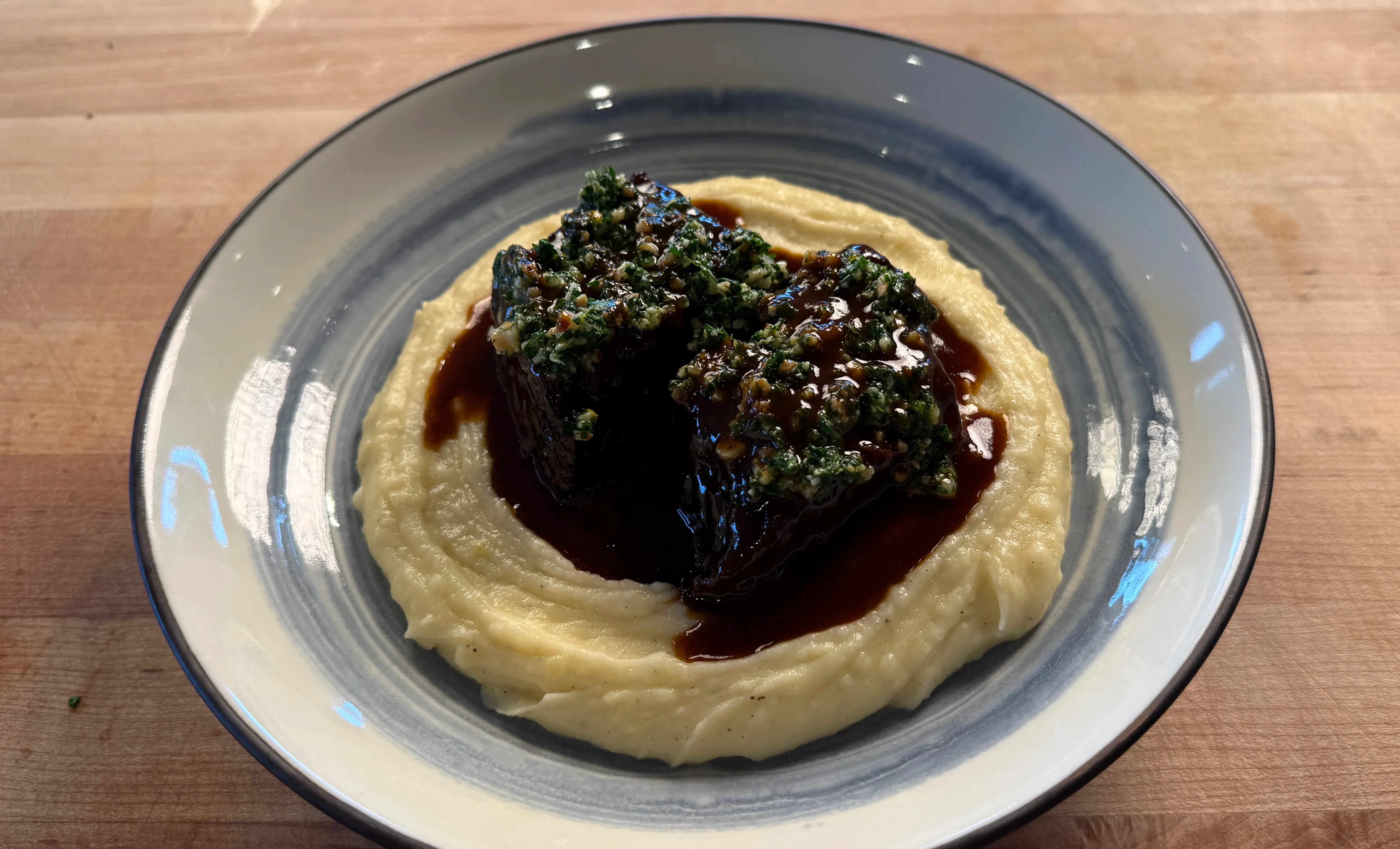 braised-short-ribs-w-pine-nut-gremolata