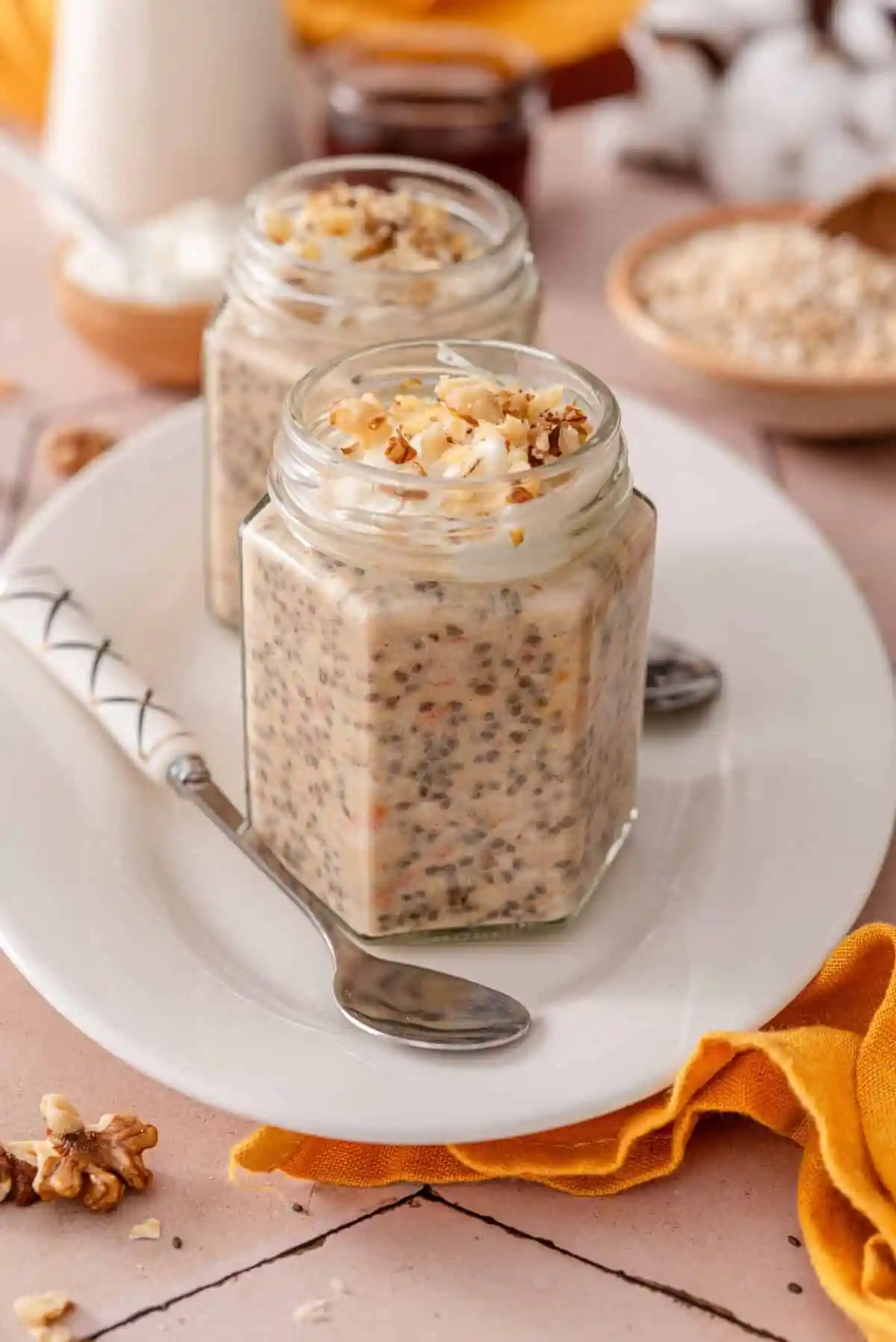 easy-and-healthy-high-protein-carrot-cake-overnight-oats