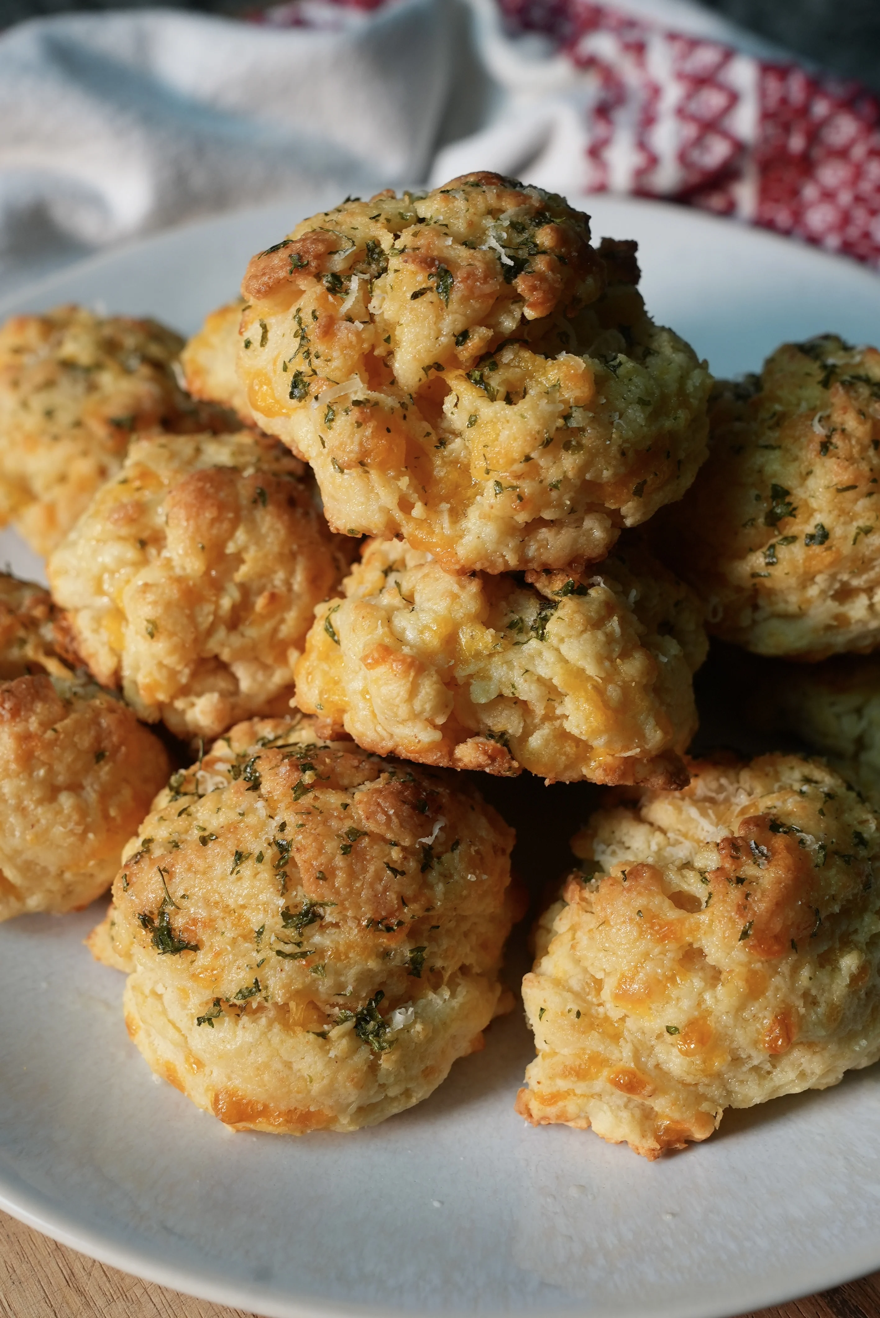 cheddar-bay-biscuits