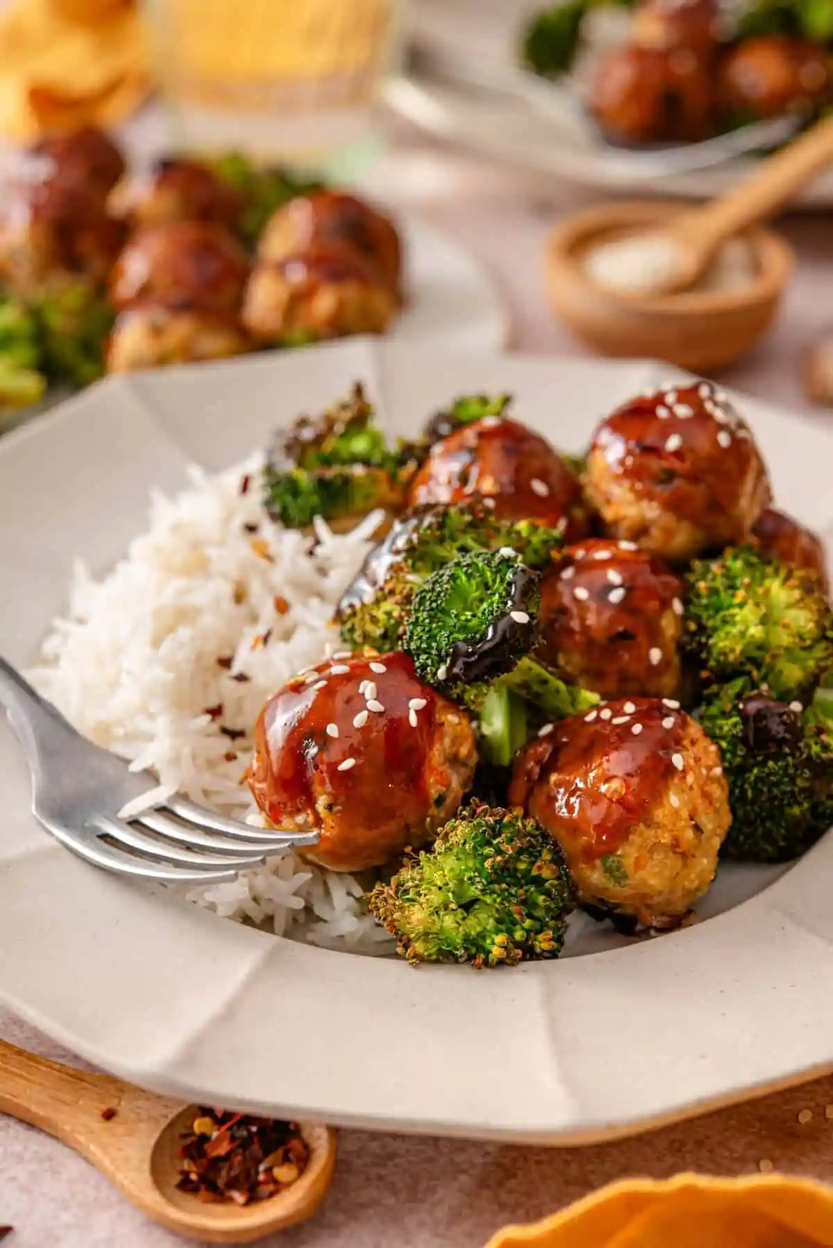 easy-asian-style-chicken-meatballs-with-broccoli-and-rice