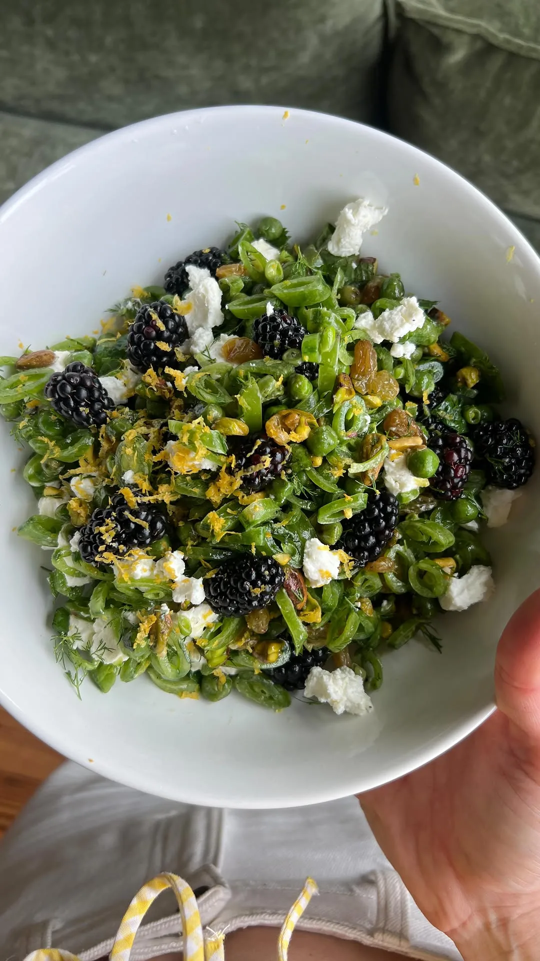 blackberry-snap-pea-and-goat-cheese-salad