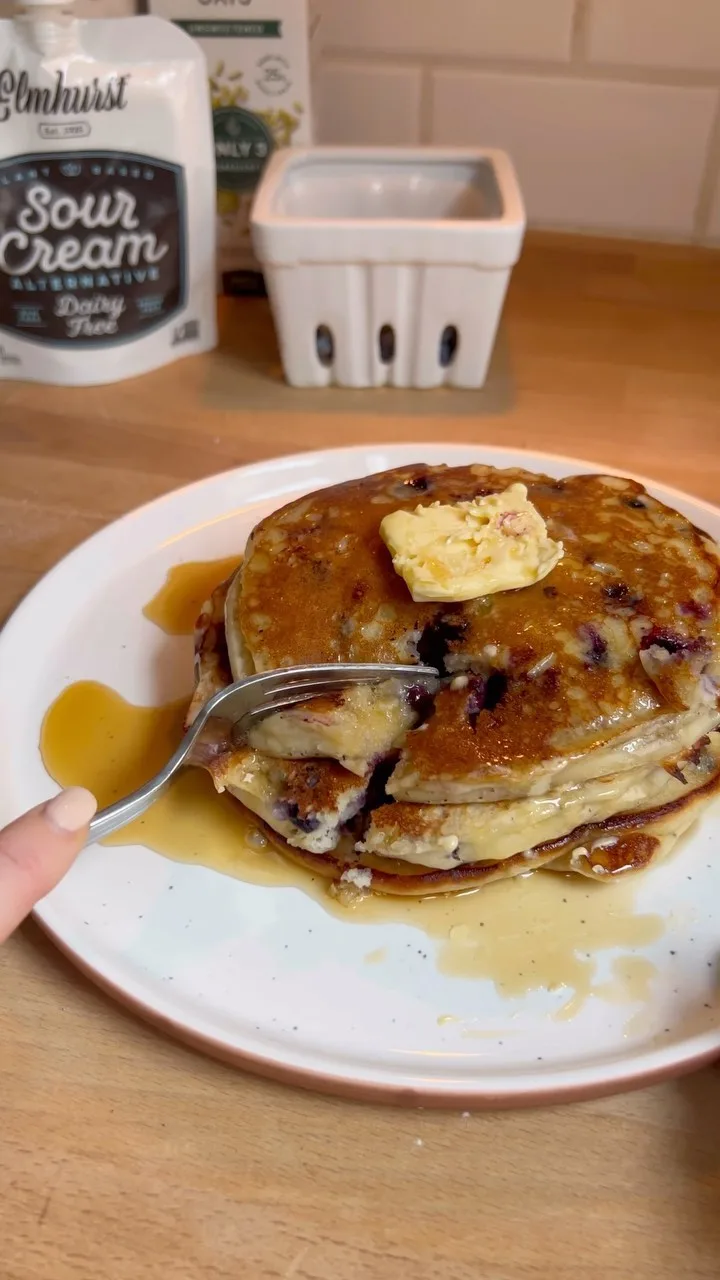 dairy-free-fluffy-sour-cream-and-blueberry-pancakes