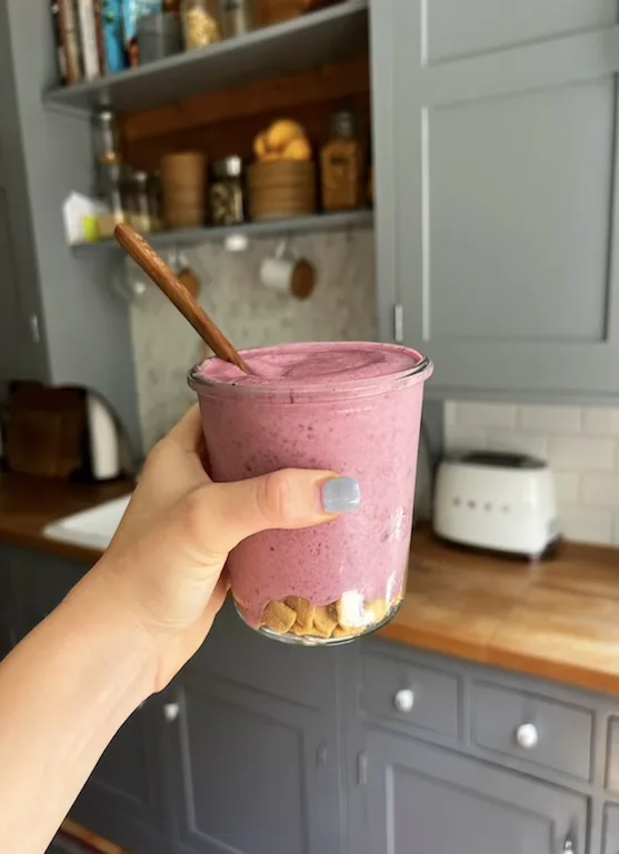 berry-cheesecake-smoothie-2