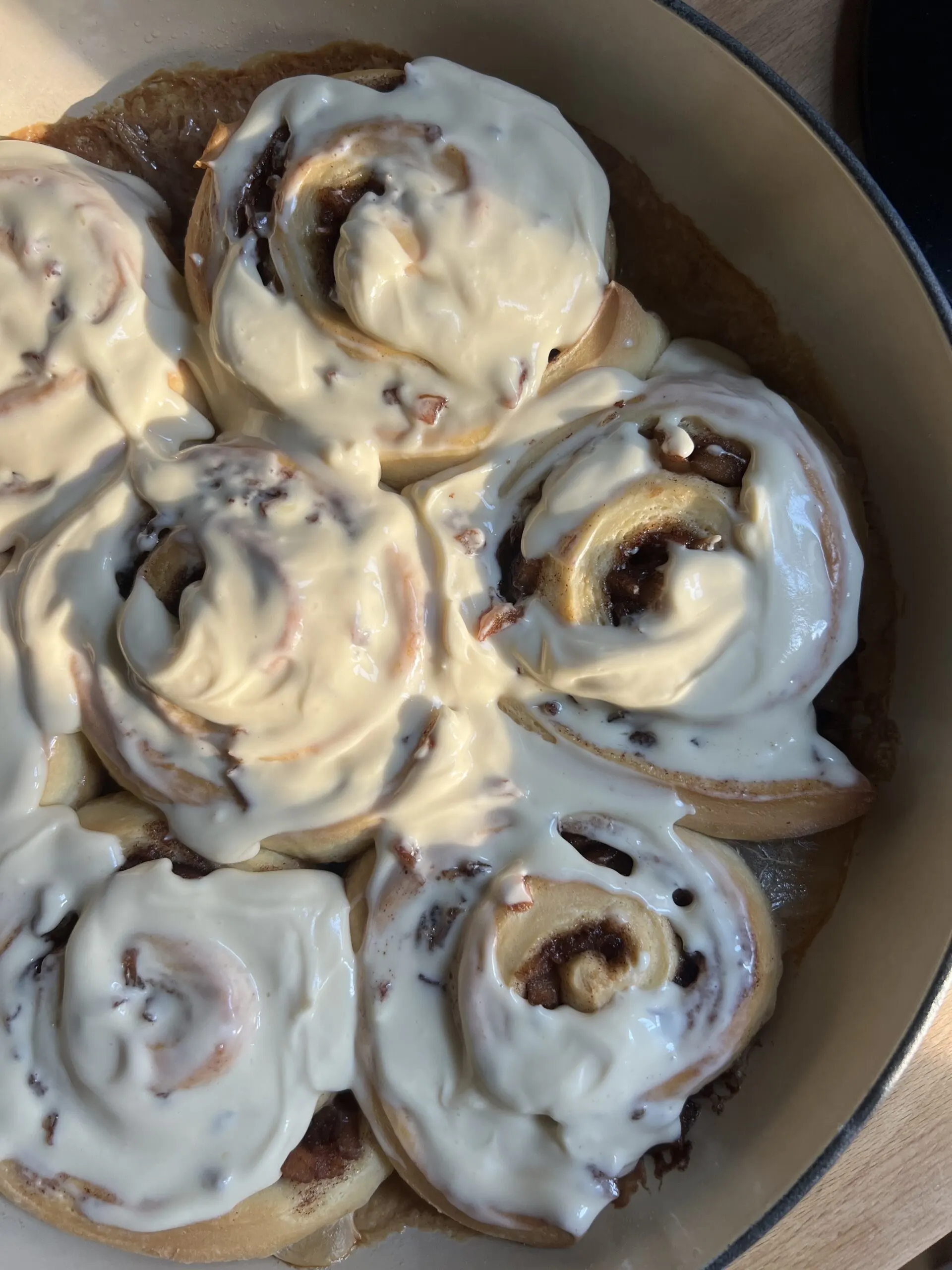 apple-pie-cinnamon-rolls