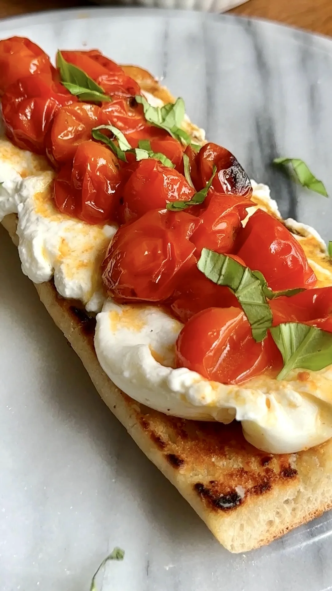 creamy-burrata-and-roasted-tomato-garlic-toast