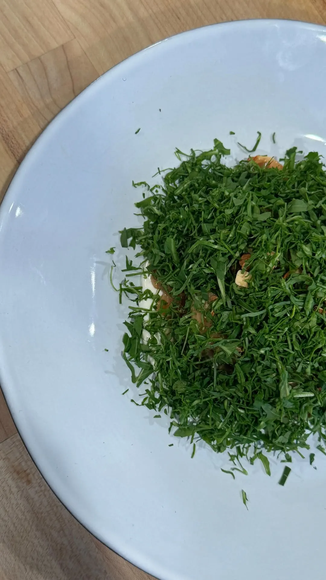 king-salmon-tartare-with-peach-and-onion-marmalade-lemon-labneh-almond-and-arugula-hair
