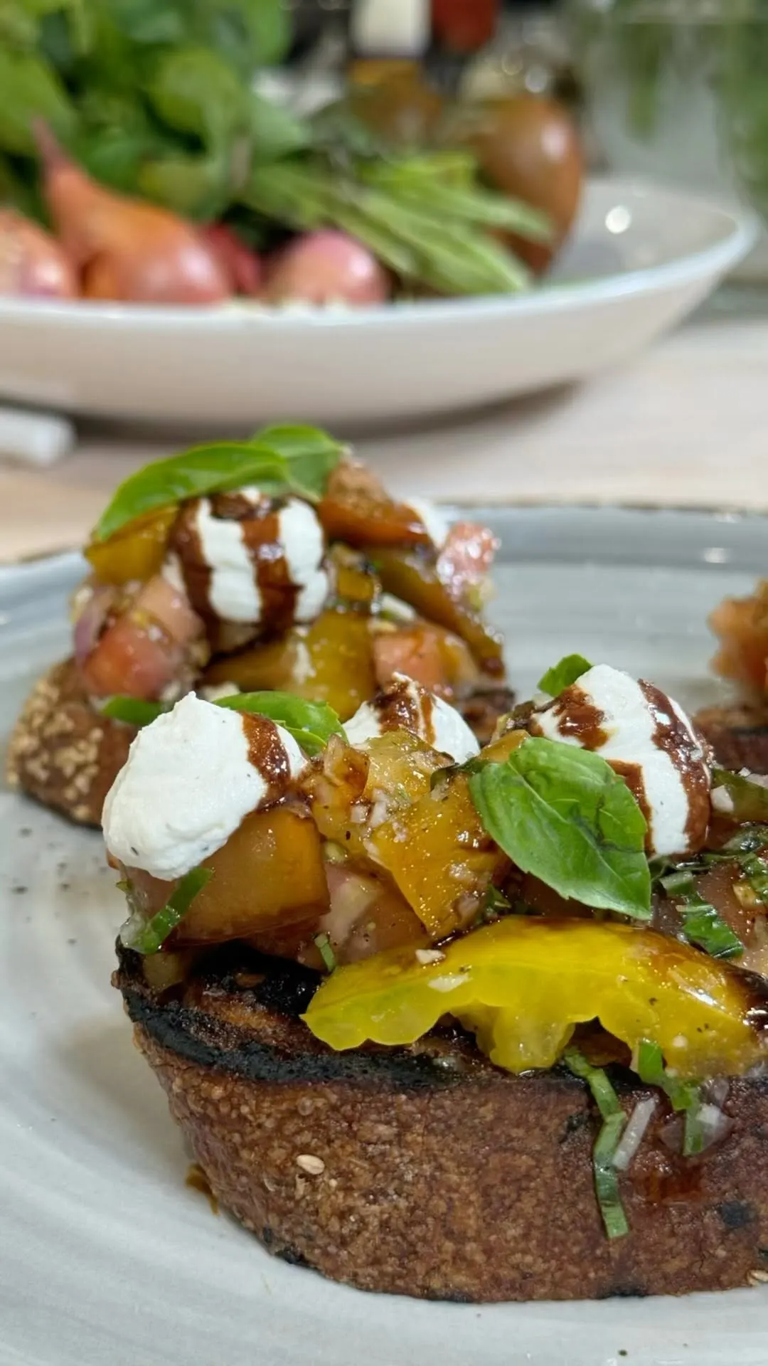bruschetta-heirloom-tomato-whipped-ricotta-balsamic-reduction-basil-garlic