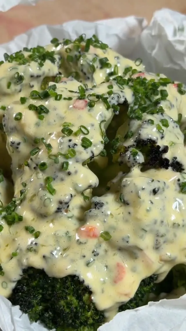 roasted-broccoli-with-cheddar-cheese-hollandaise