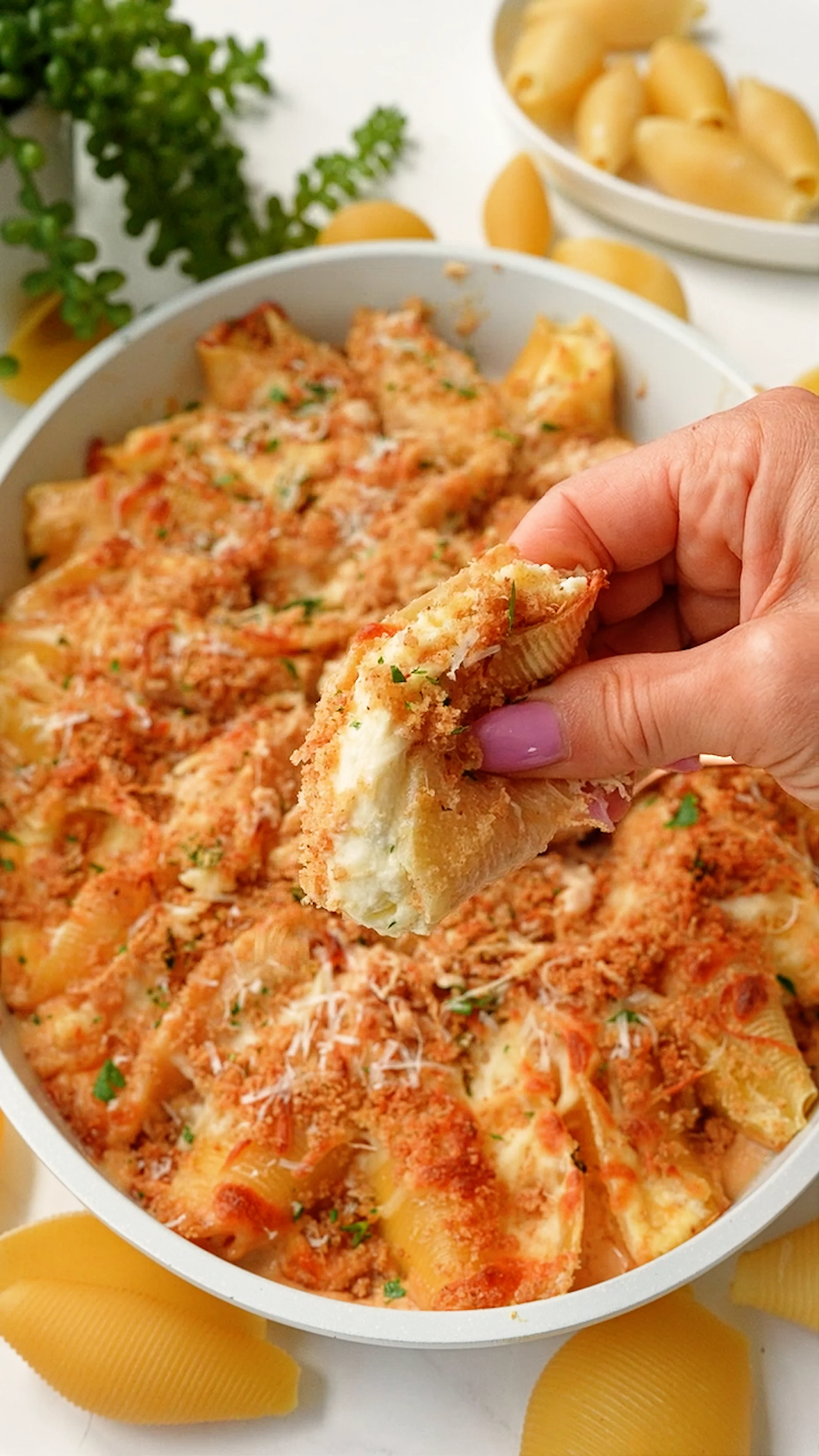 garlic-bread-stuffed-shells