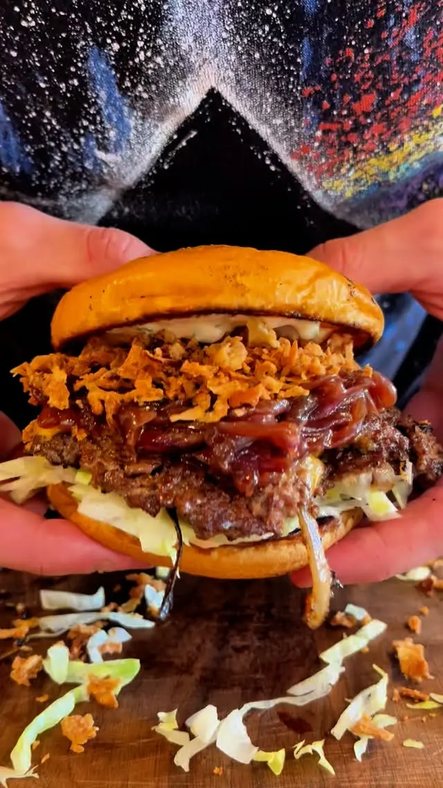 quadruple-onion-smash-burger