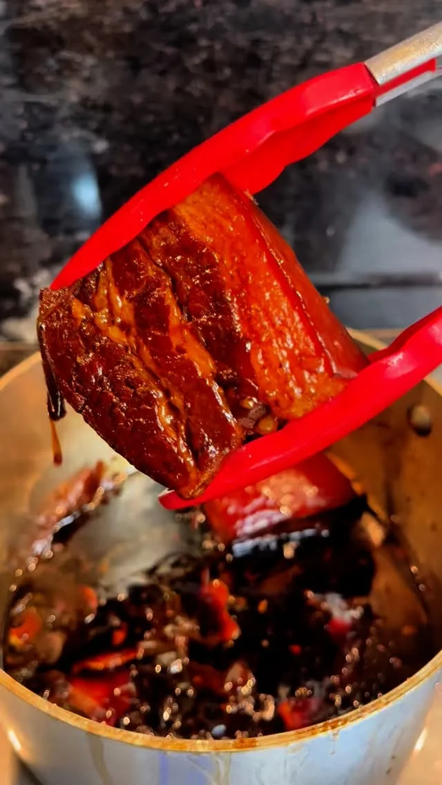 chinese-pork-belly-sandwich-(dong-po-rou-sandwich)