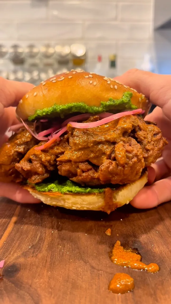 fried-chicken-sandwiches-ep.-5-india-(onion-bhaji-fried-chicken)