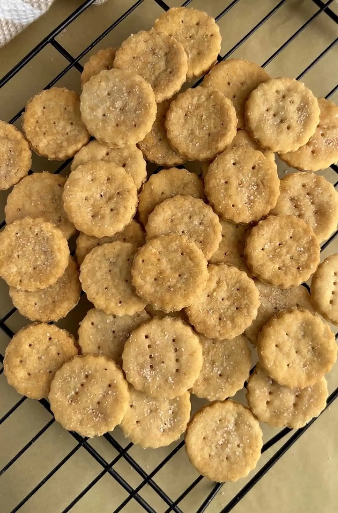 easy-gluten-free-ritz-crackers