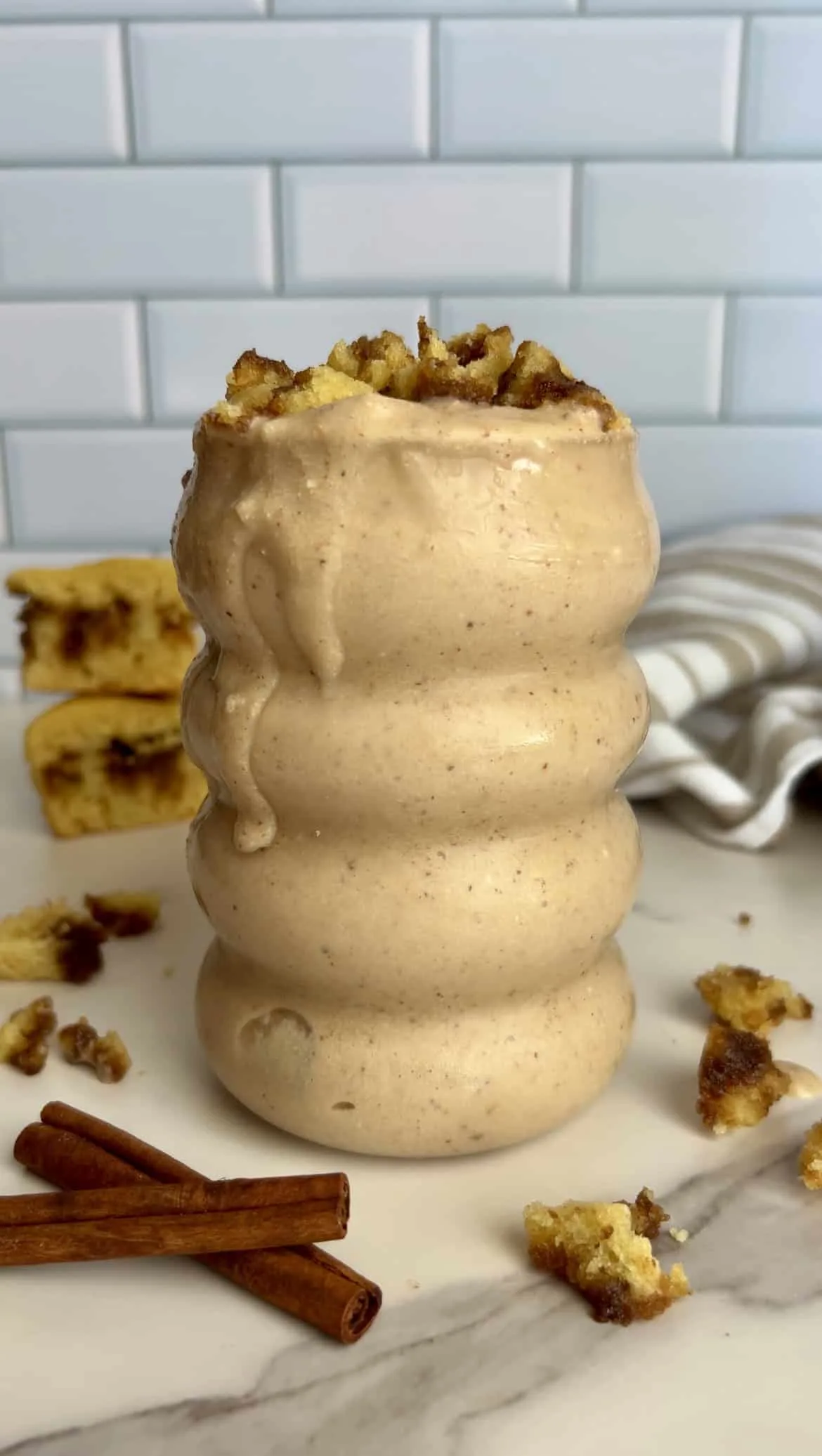 copycat-cinnamon-roll-blizzard