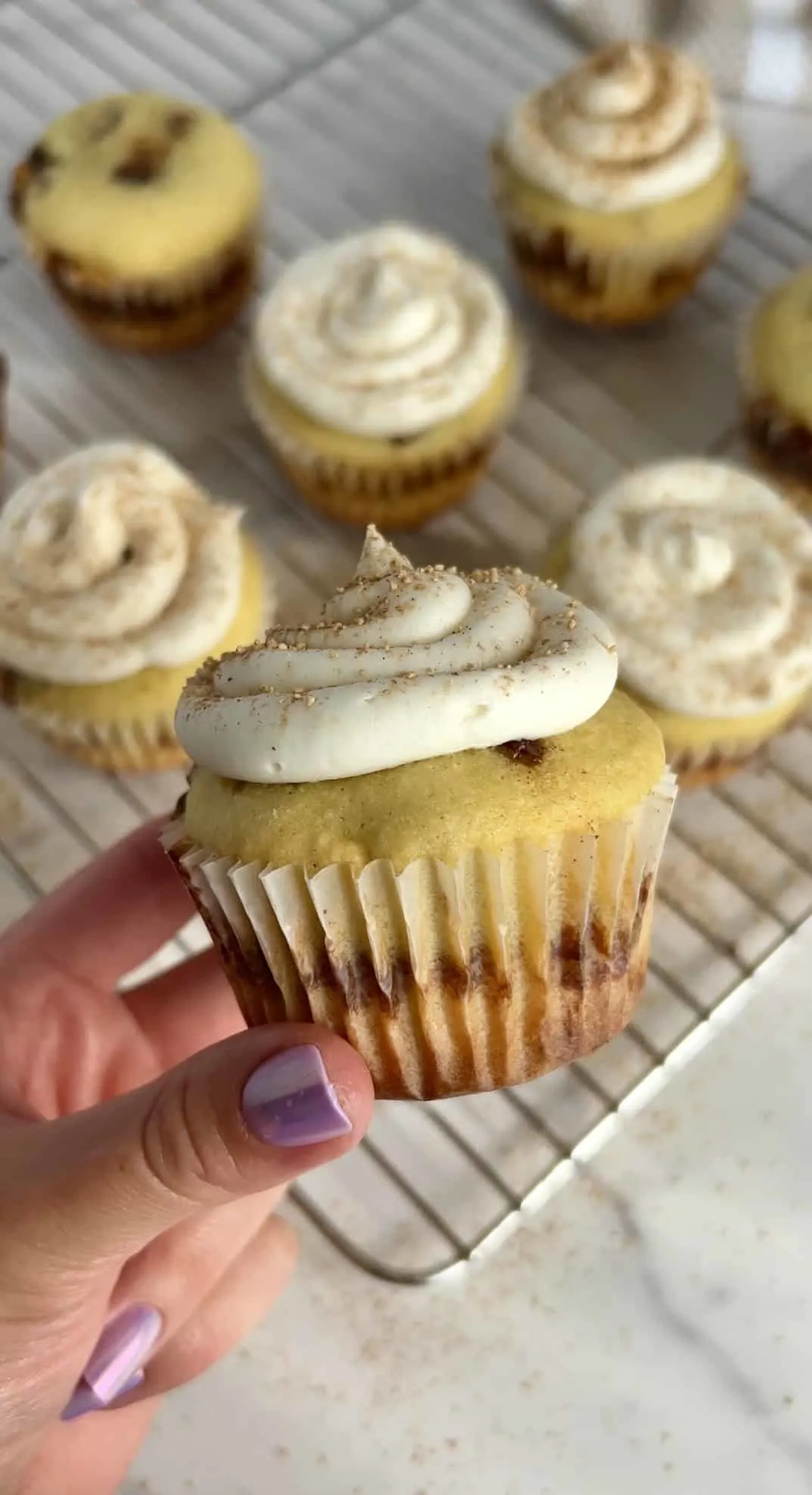 cinnamon-roll-cupcakes