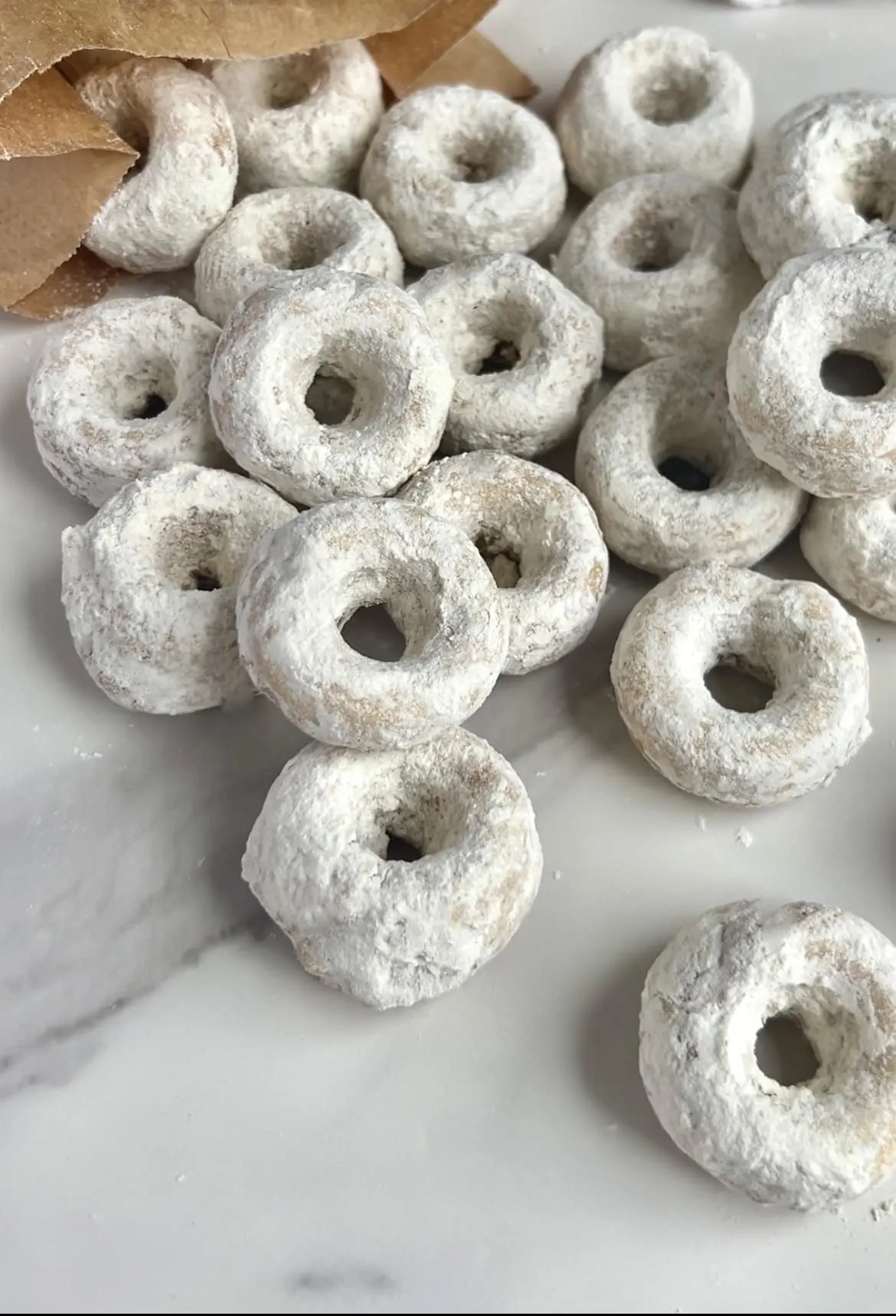 low-sugar-tastykake-mini-powdered-donuts