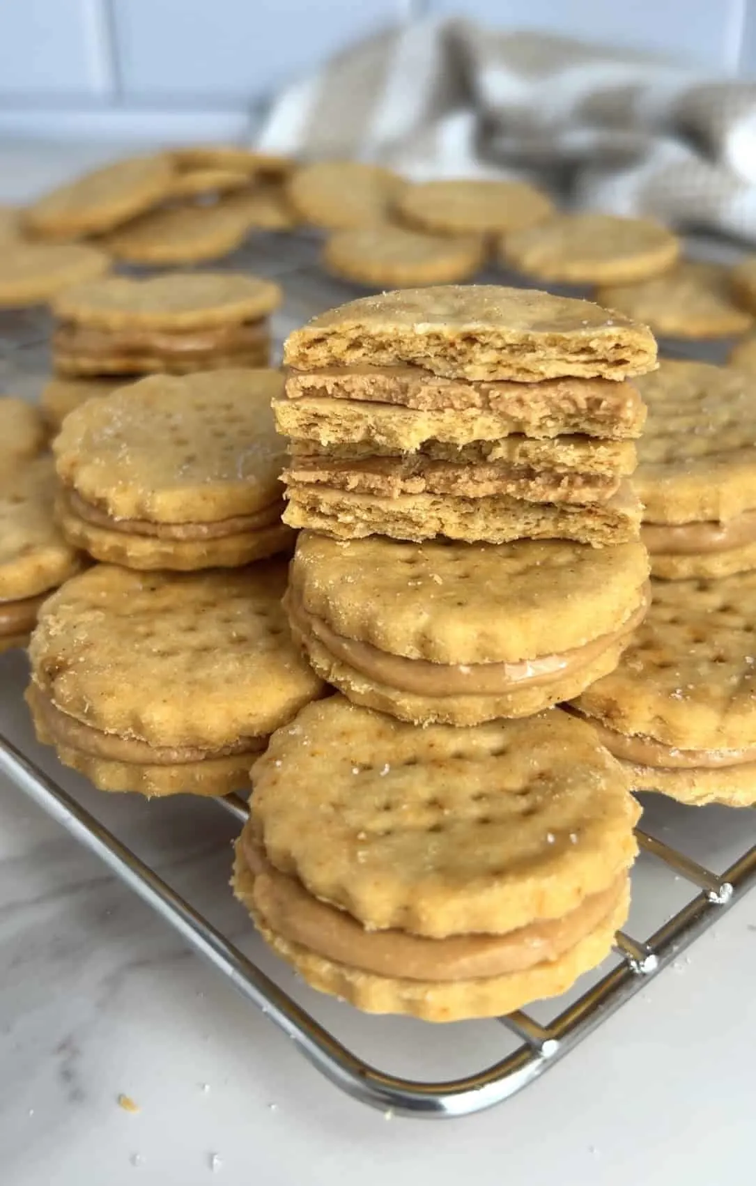 peanut-butter-ritz-crackers