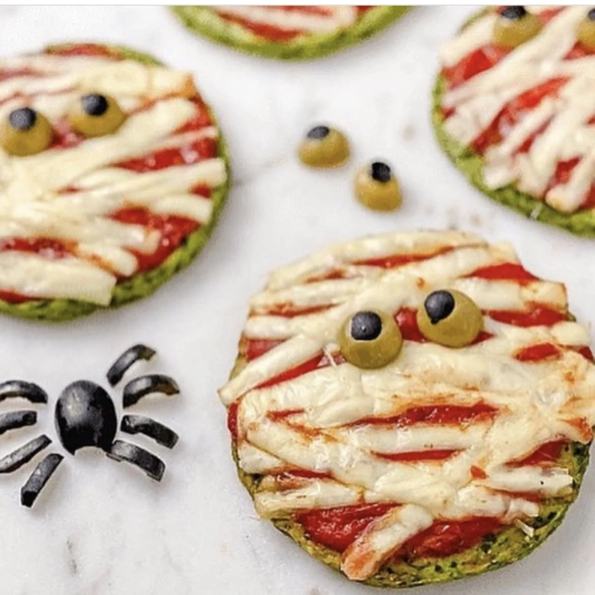 mummy-pizzas