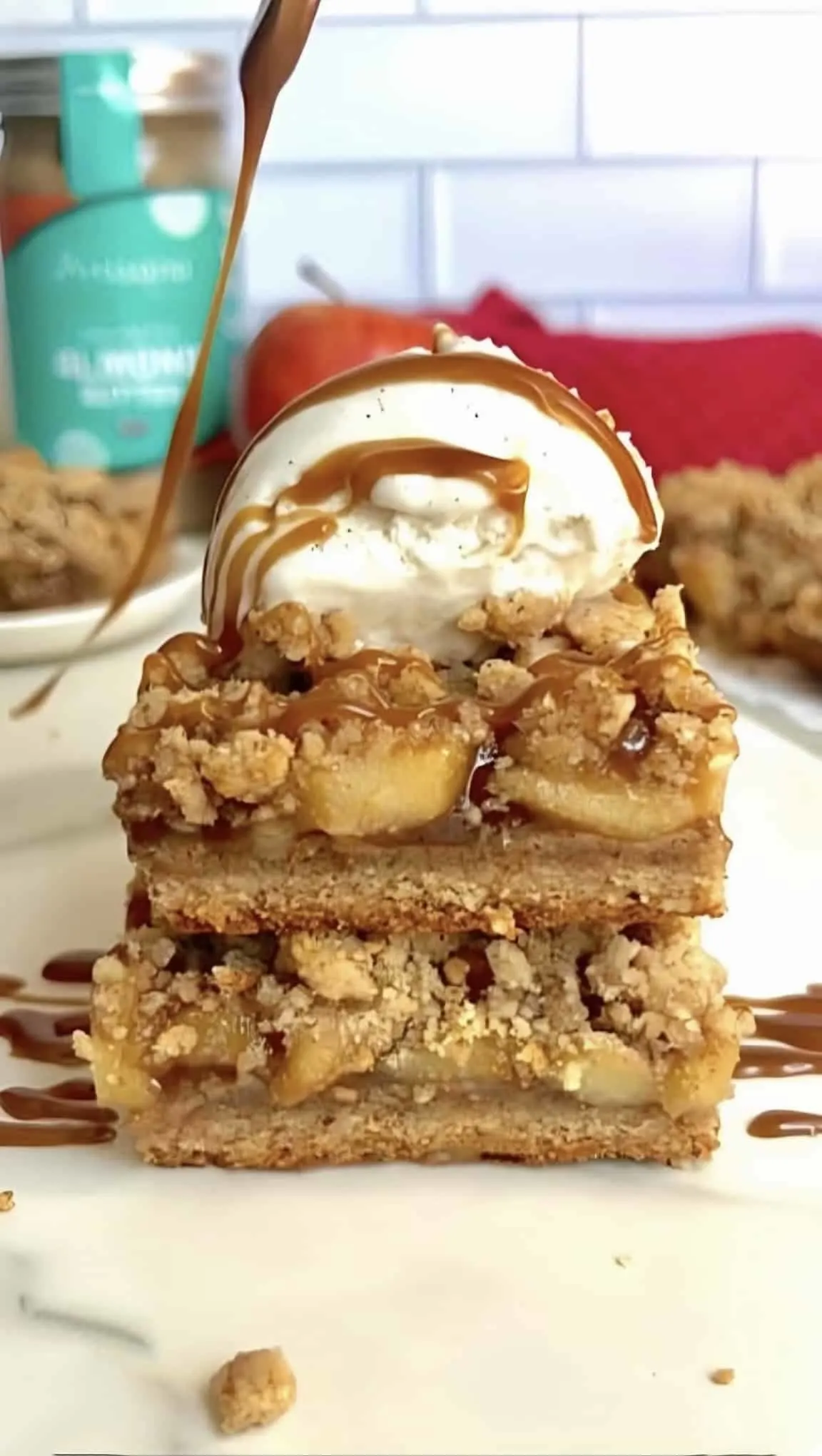 paleo-apple-crumble-bars