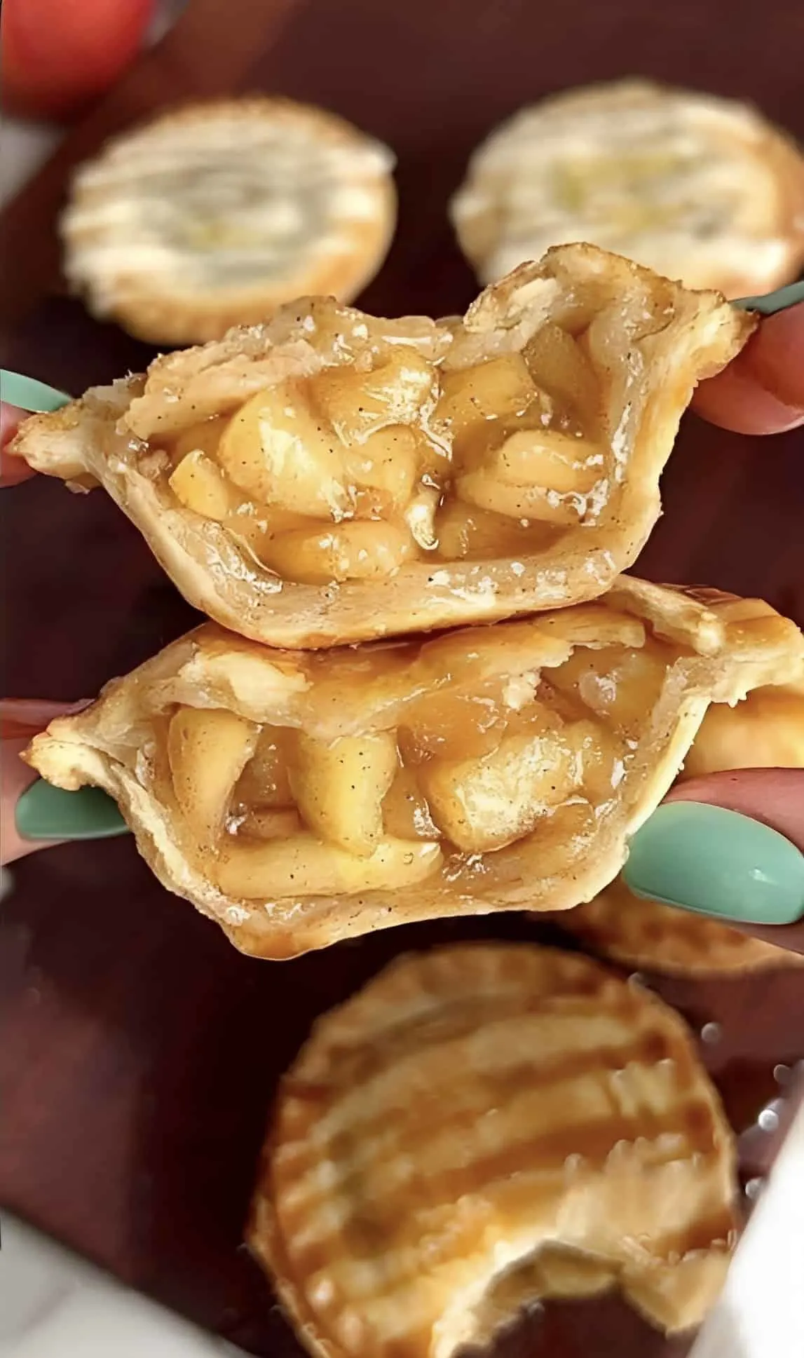gluten-free-mini-apple-pies