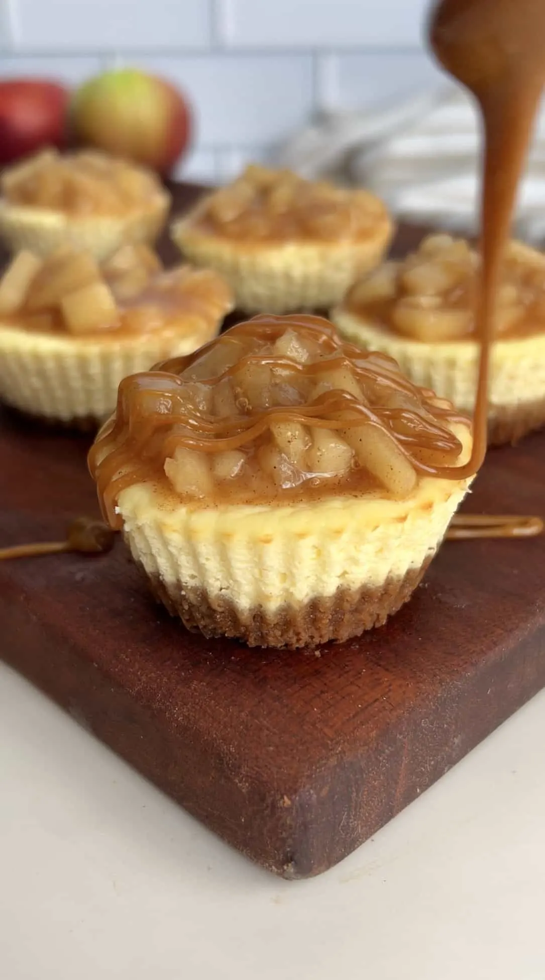 salted-caramel-mini-apple-cheesecakes