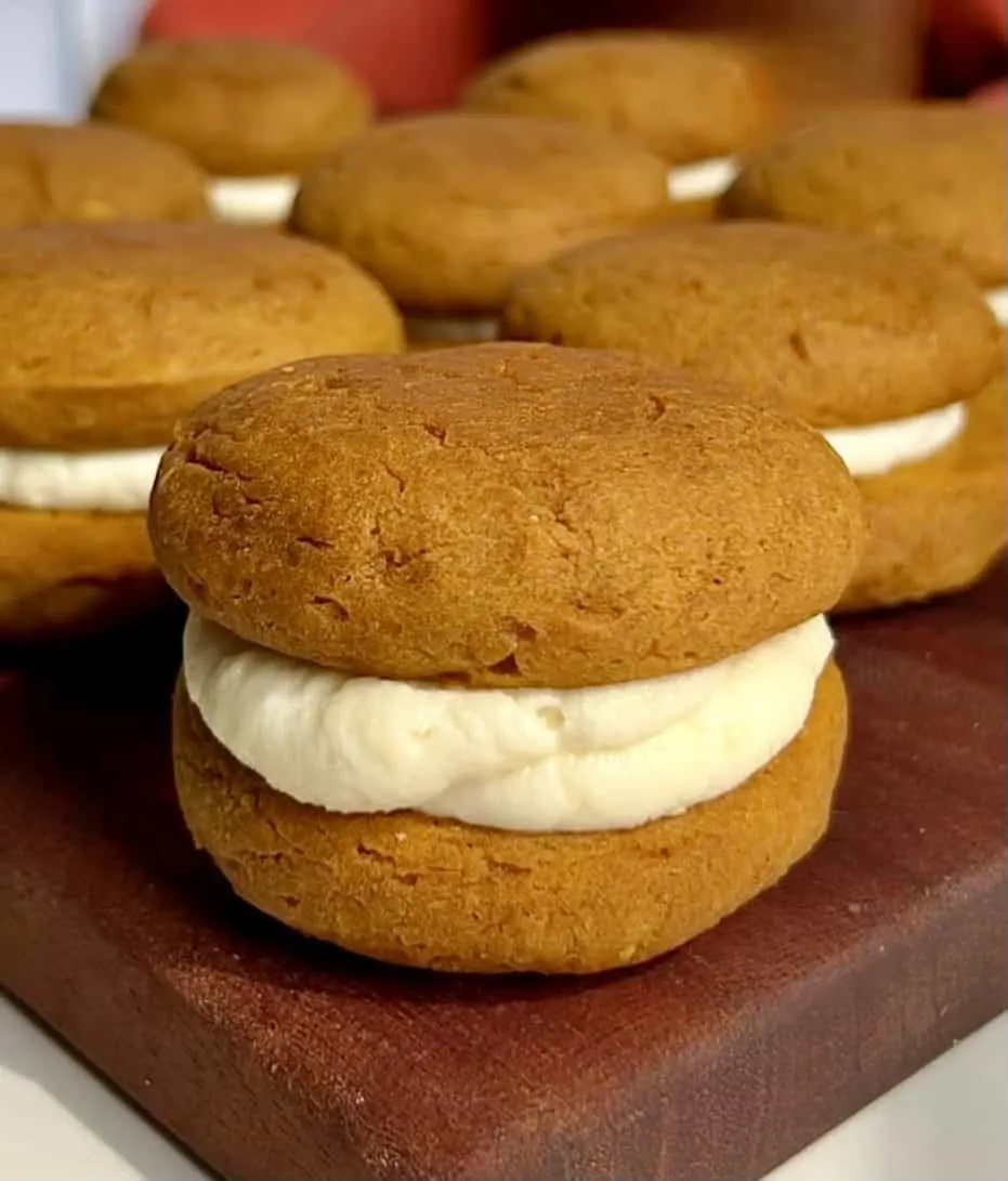 gluten-free-pumpkin-whoopie-pies