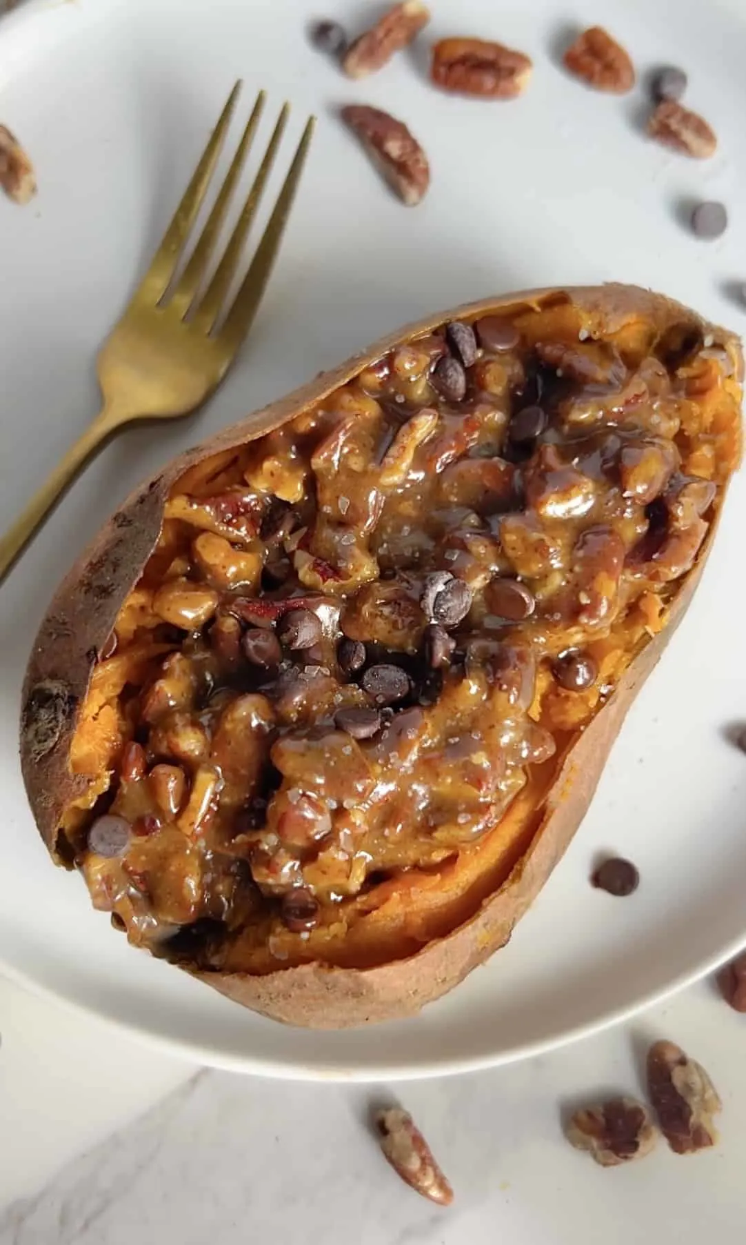 healthier-pecan-pie-stuffed-sweet-potatoes