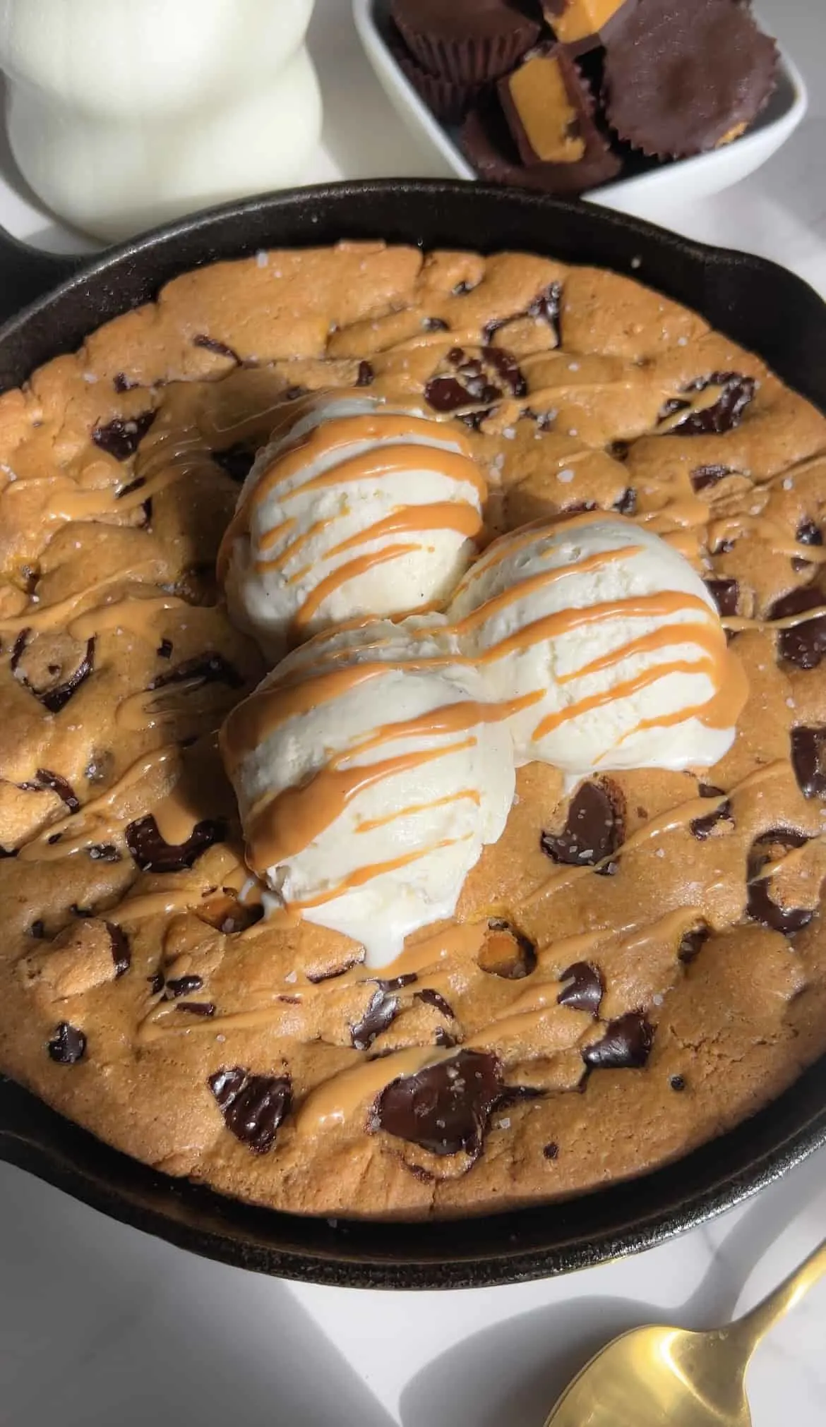 gluten-free-peanut-butter-cup-cookie-skillet