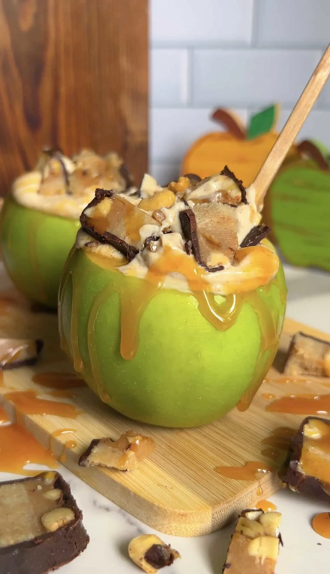 snickers-caramel-apple-cheesecake-mousse