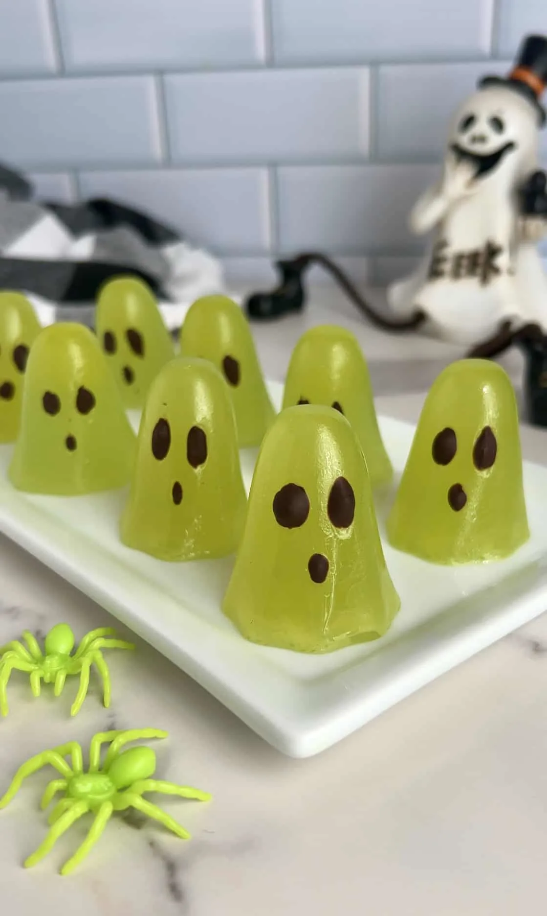 jello-ghosts