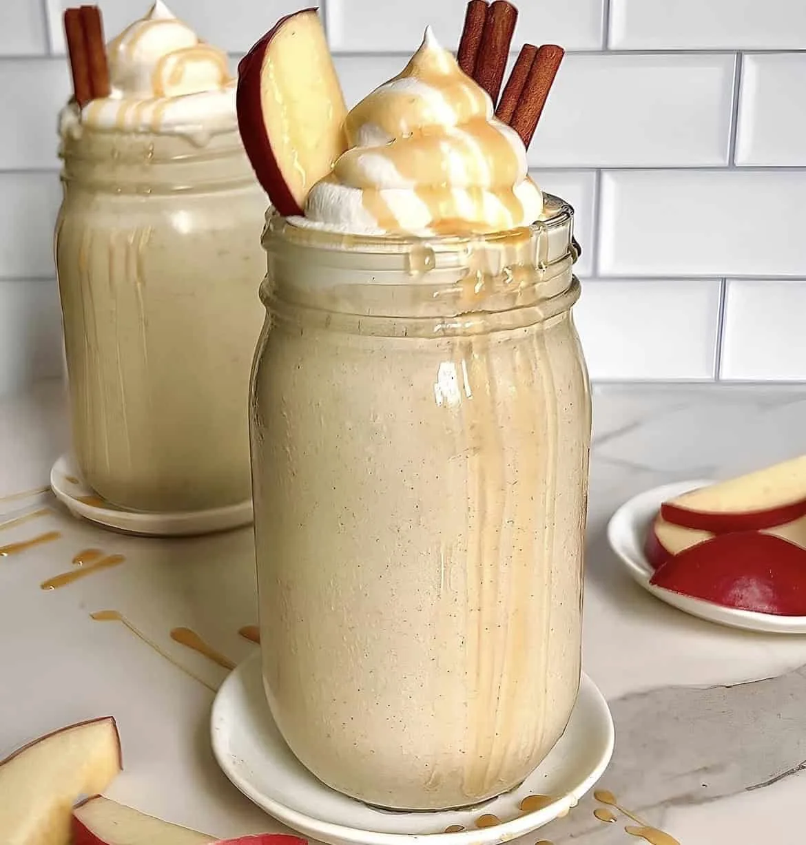 healthy-apple-pie-smoothie