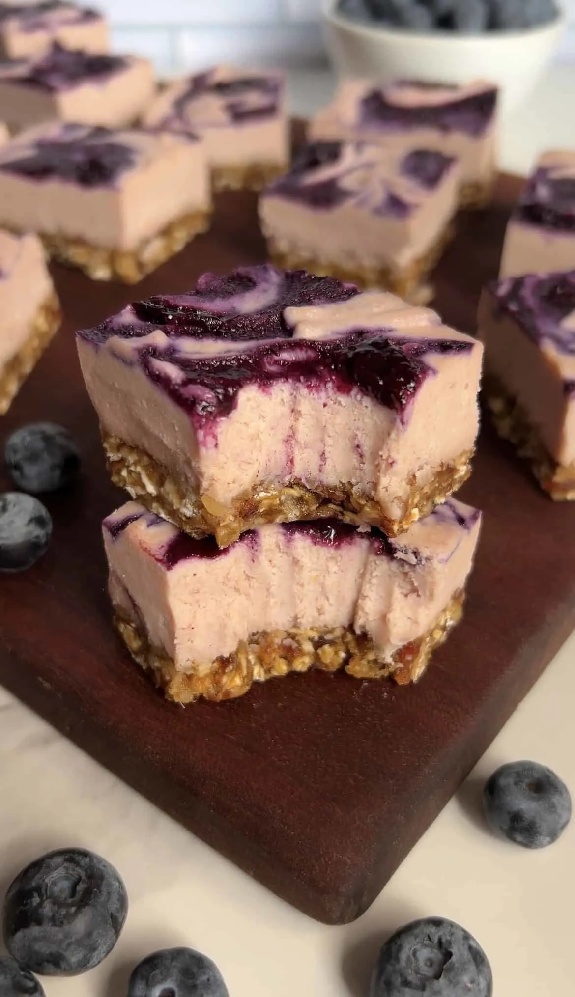 vegan-blueberry-acai-cheesecake-bars