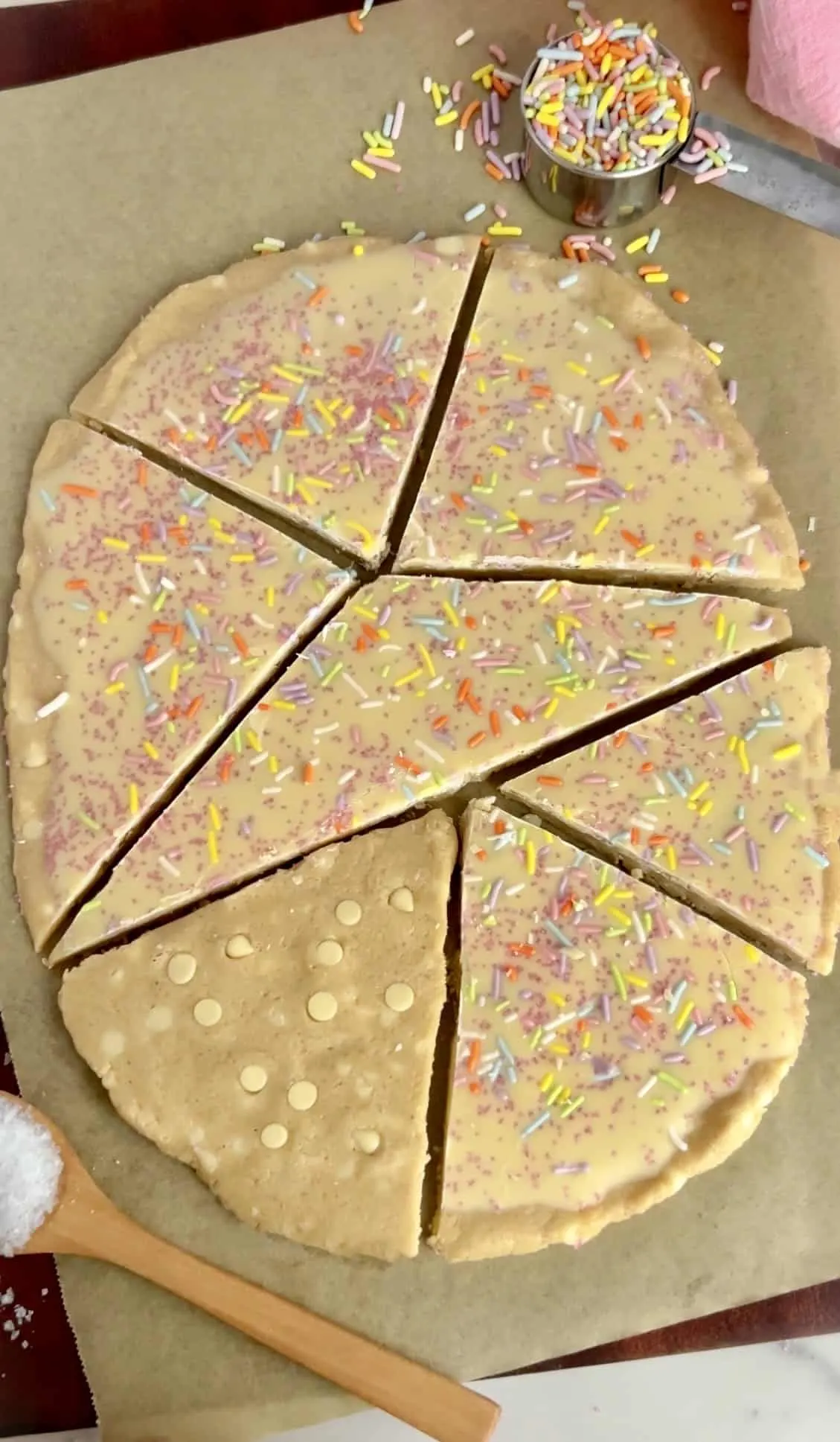 funfetti-protein-cookie-dough-bark