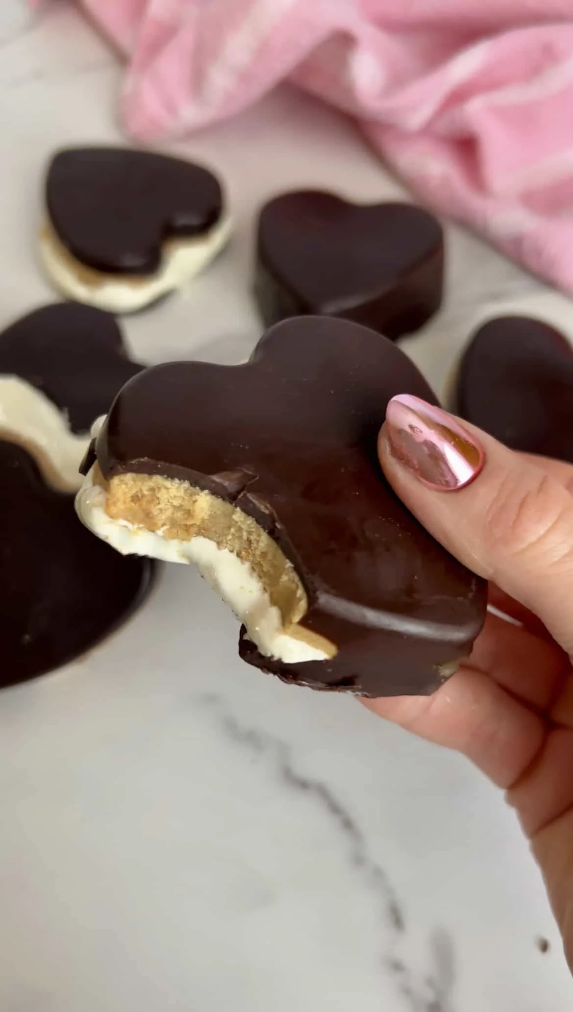 valentine's-reese's-s'mores-hearts