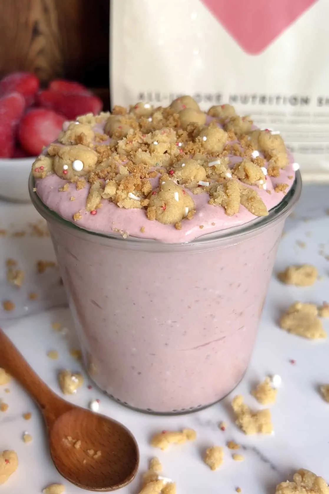 healthy-strawberry-cheesecake-blizzard