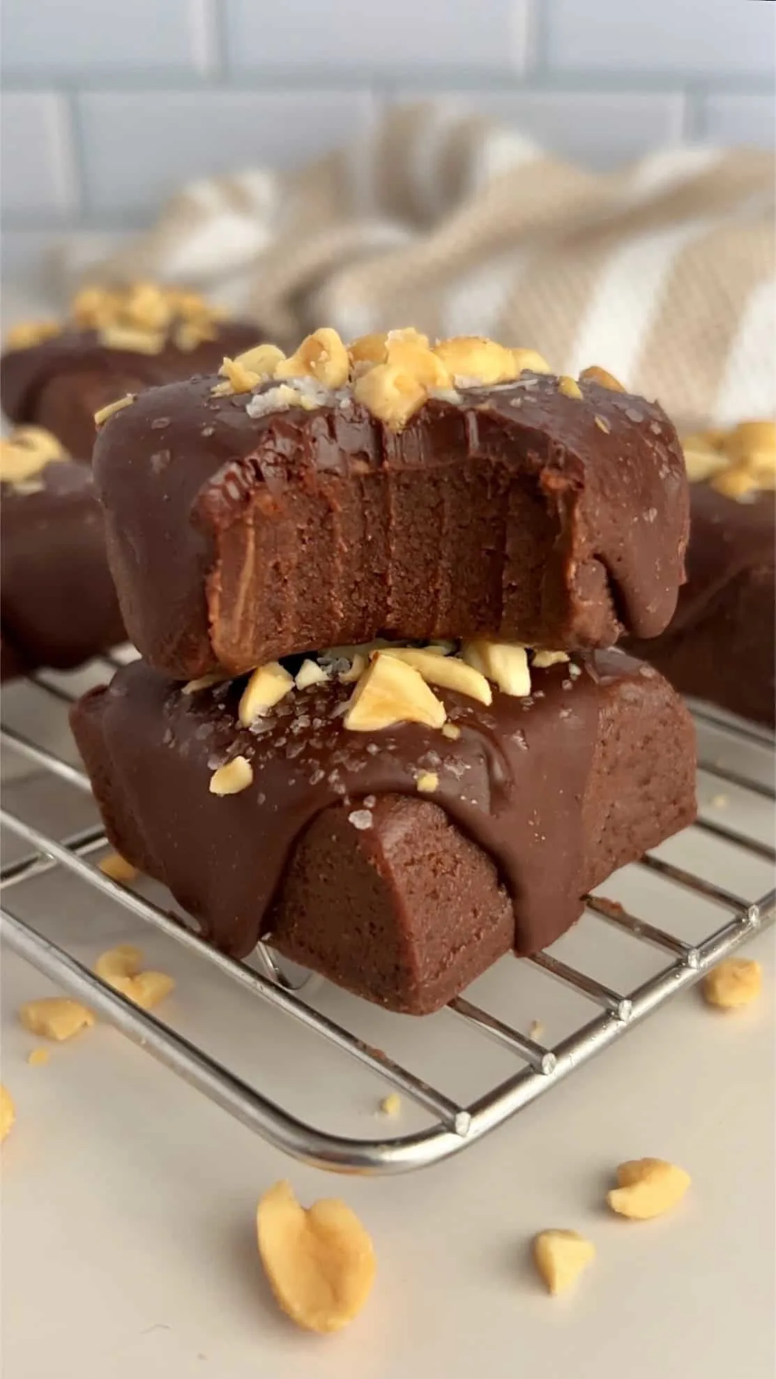 no-bake-brownie-bites-(6-ingredients-fudgy-glutenfree-vegan)