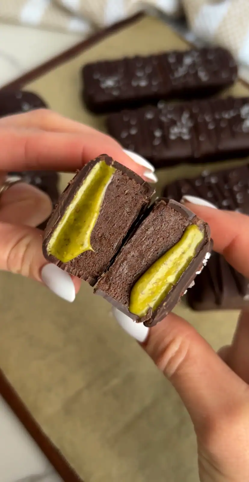 pistachio-brownie-bars