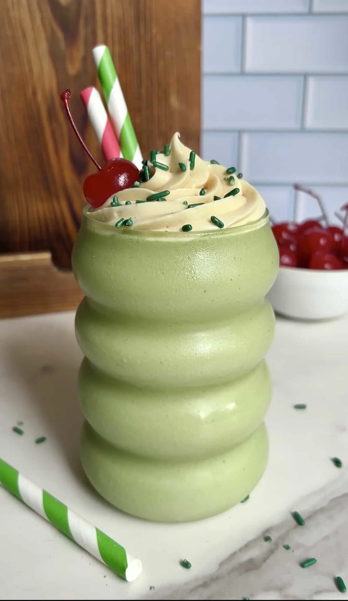 healthy-matcha-shamrock-shake