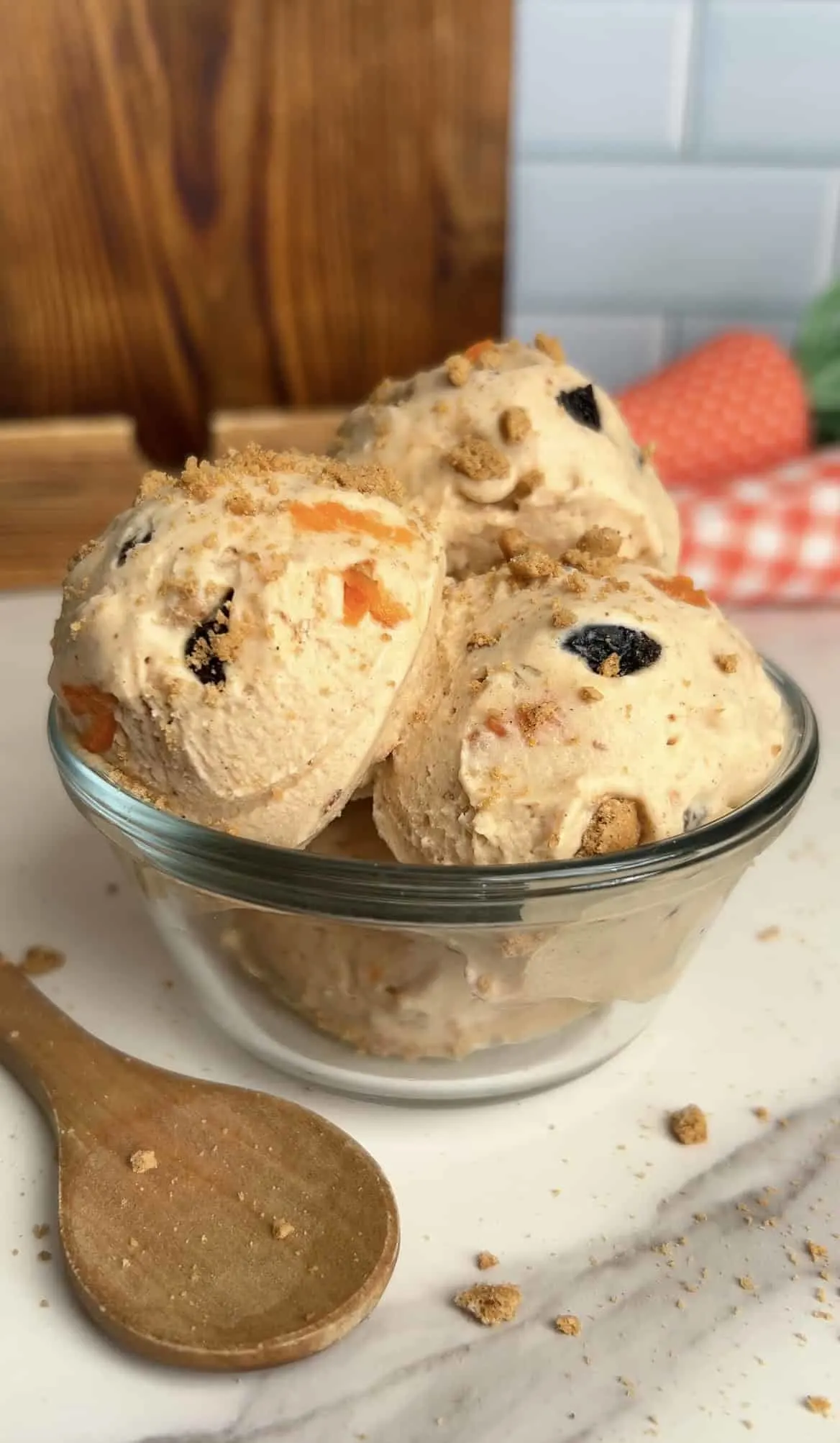 healthy-carrot-cake-ice-cream-(high-protein-dairy-free)