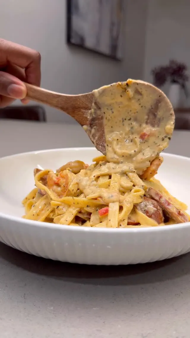 cajun-shrimp-and-sausage-pasta