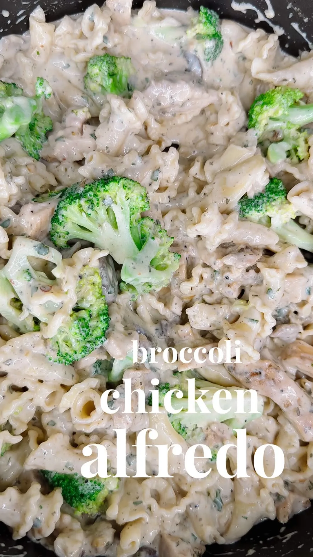 easy-broccoli-chicken-alfredo