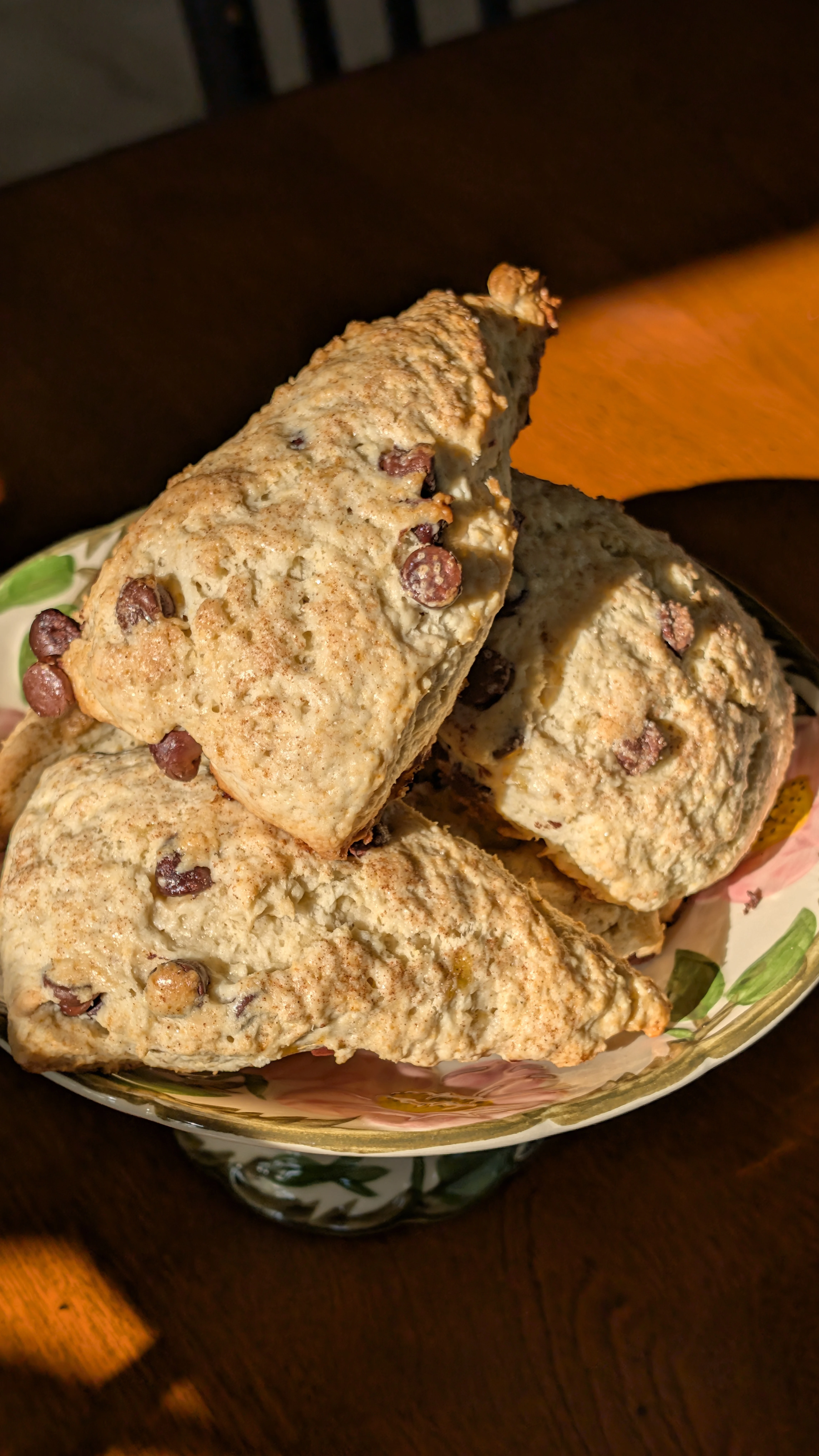 banana-bread-chocolate-chip-scones